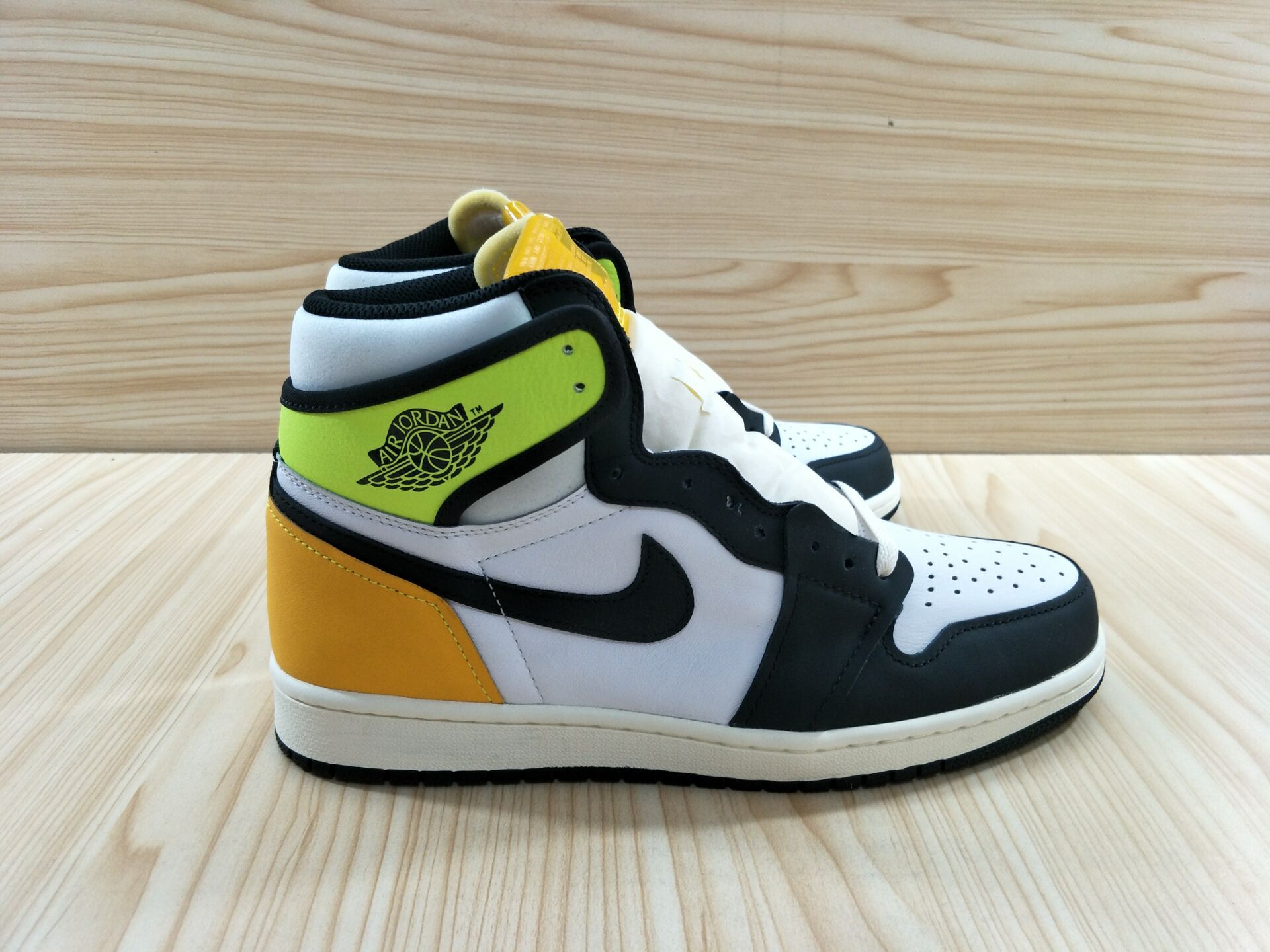 AIR JORDAN 1 RETRO HIGH OG 