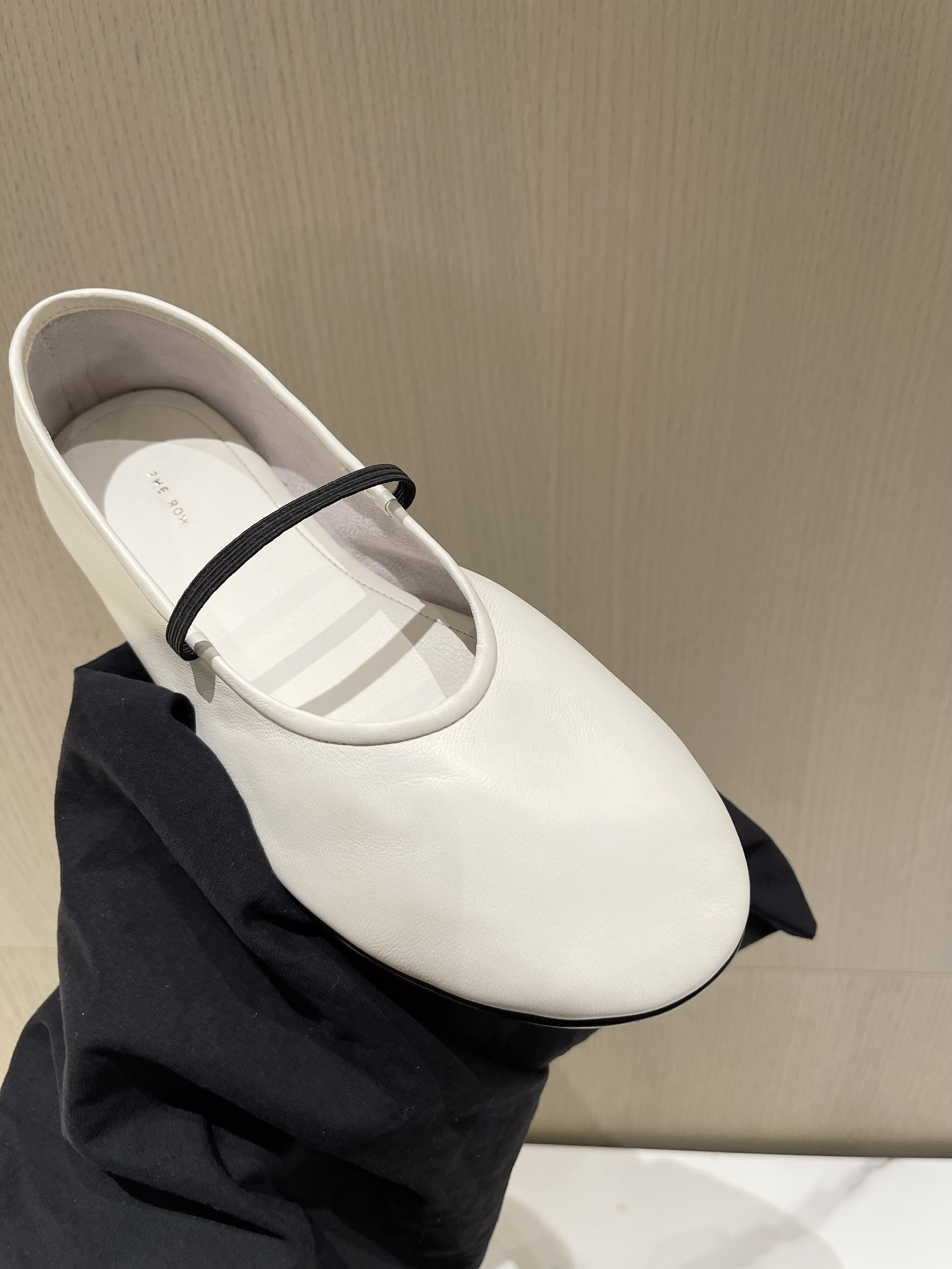 T*e R0w ballet single shoes