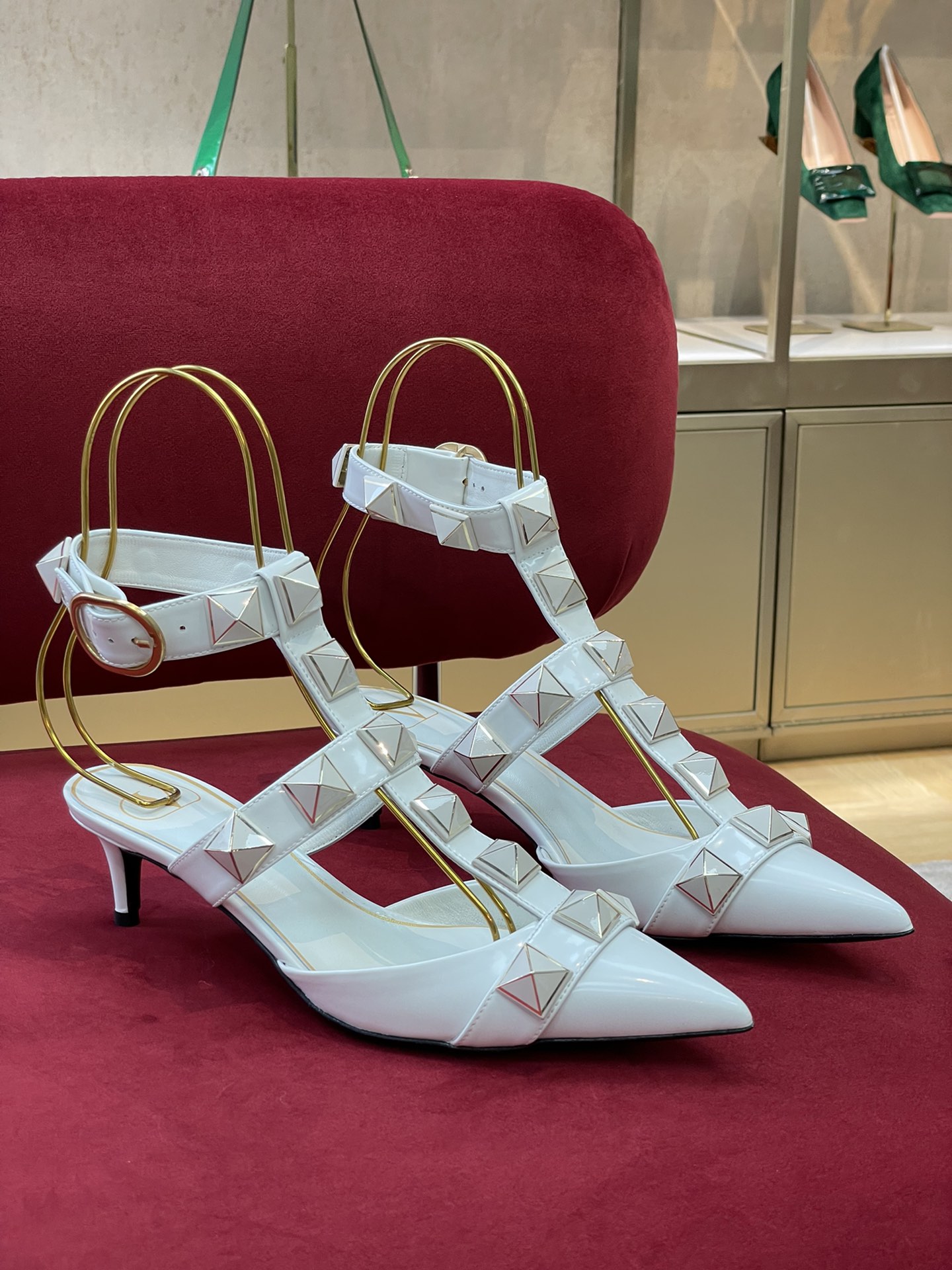 Va1e*ntin0 2022ss heels(size:35-42)