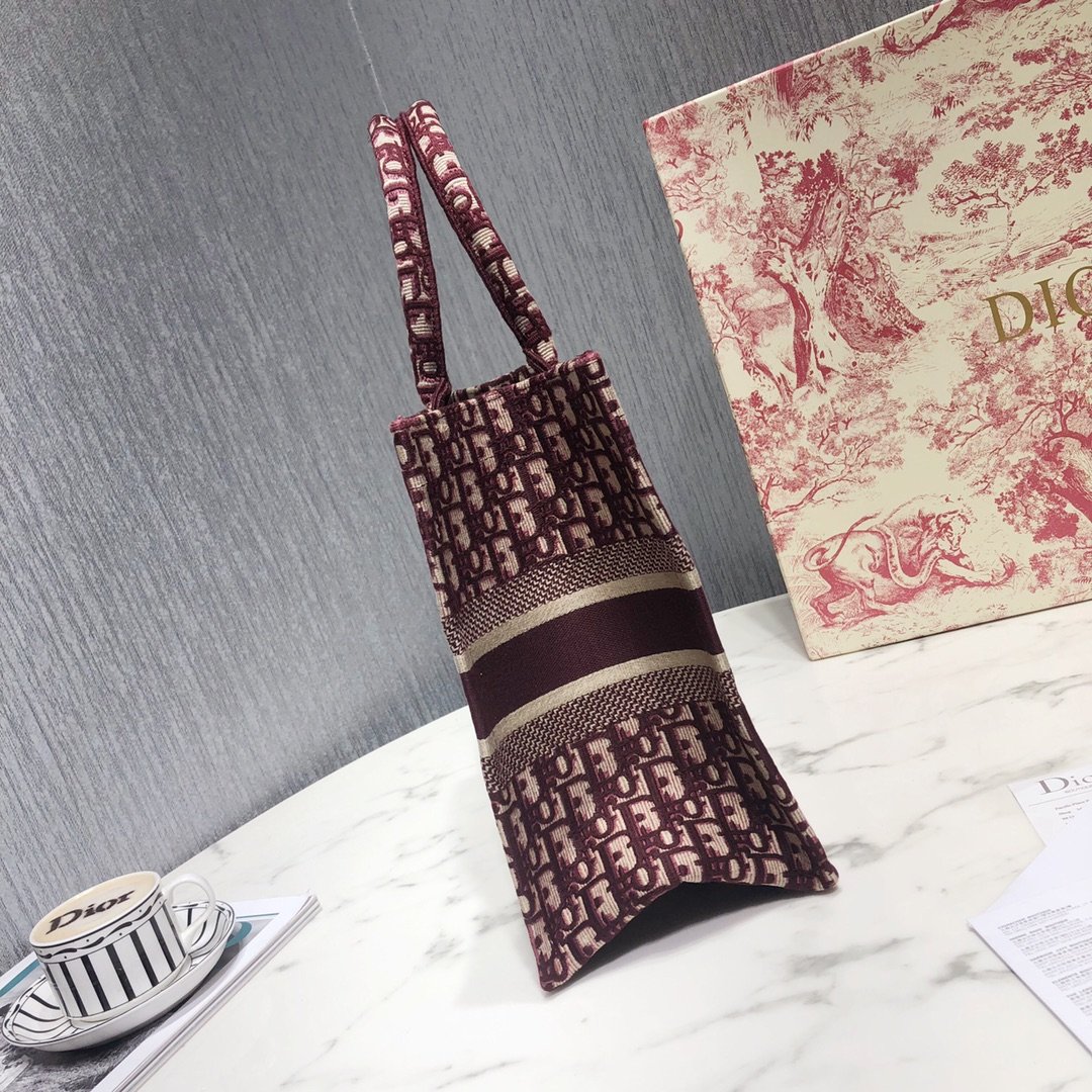 D*or small book tote-36.5cm