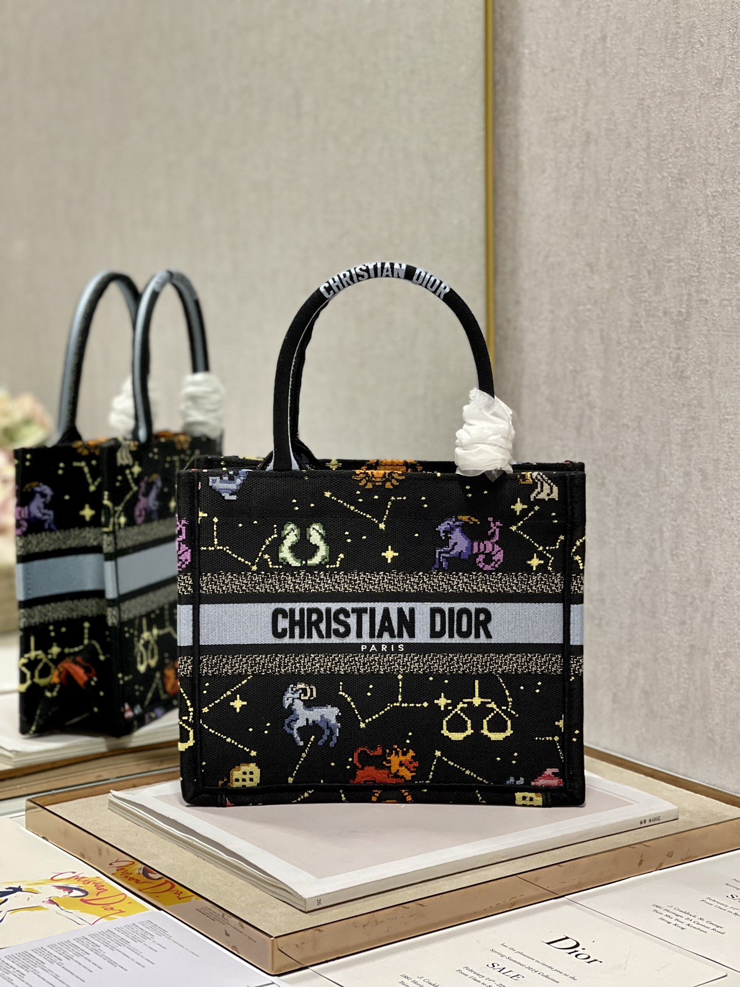 D*or small book tote-26*8*22cm