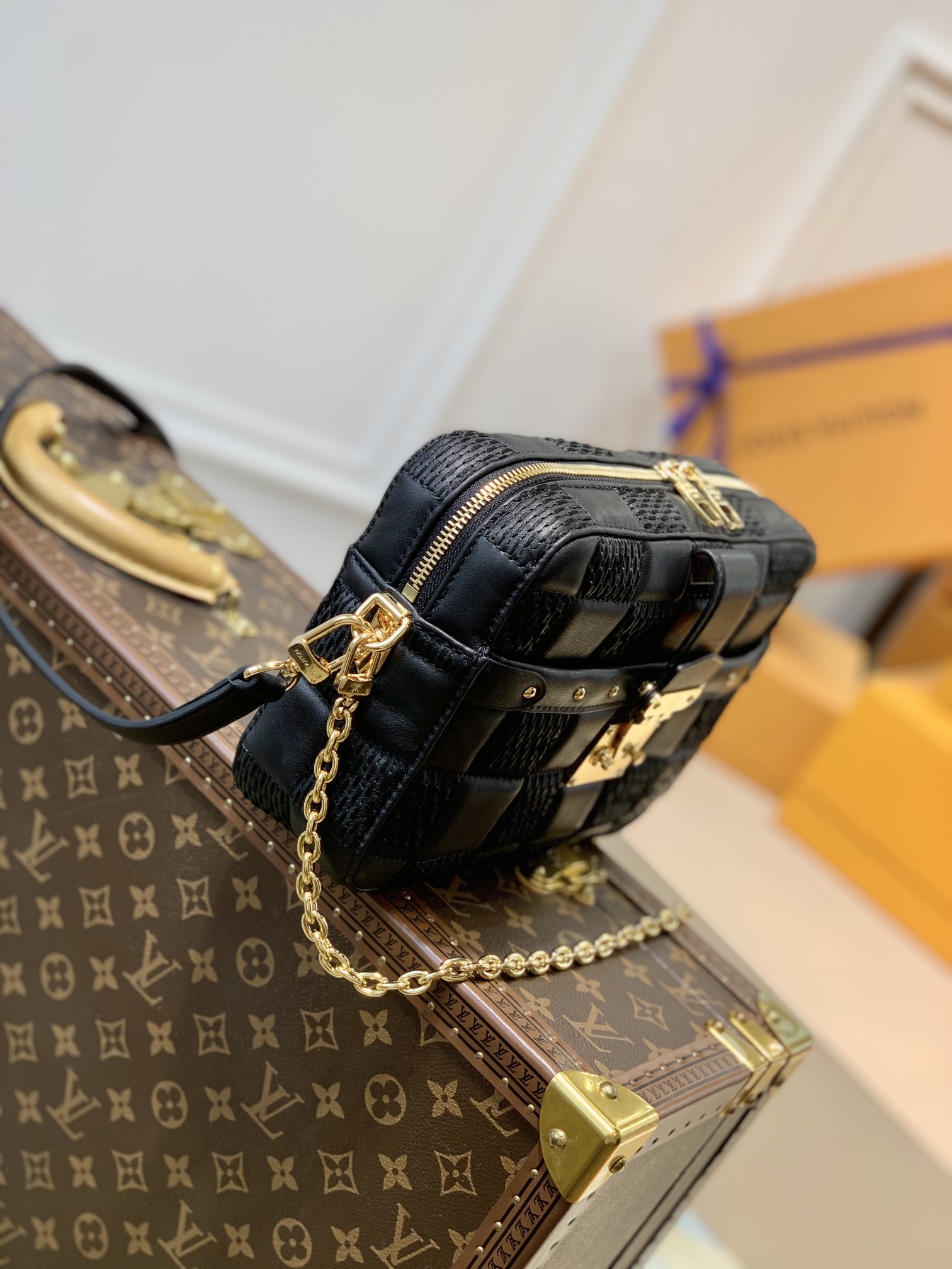 l0*is V*t0n trica bag-25.5*17*7 cm