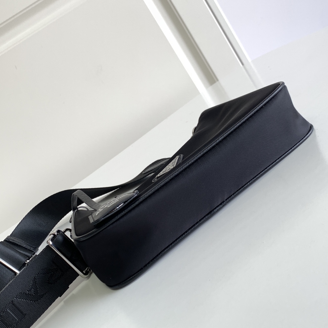 Pra*a 1bh204 nylon hobo bag-22*12*5cm