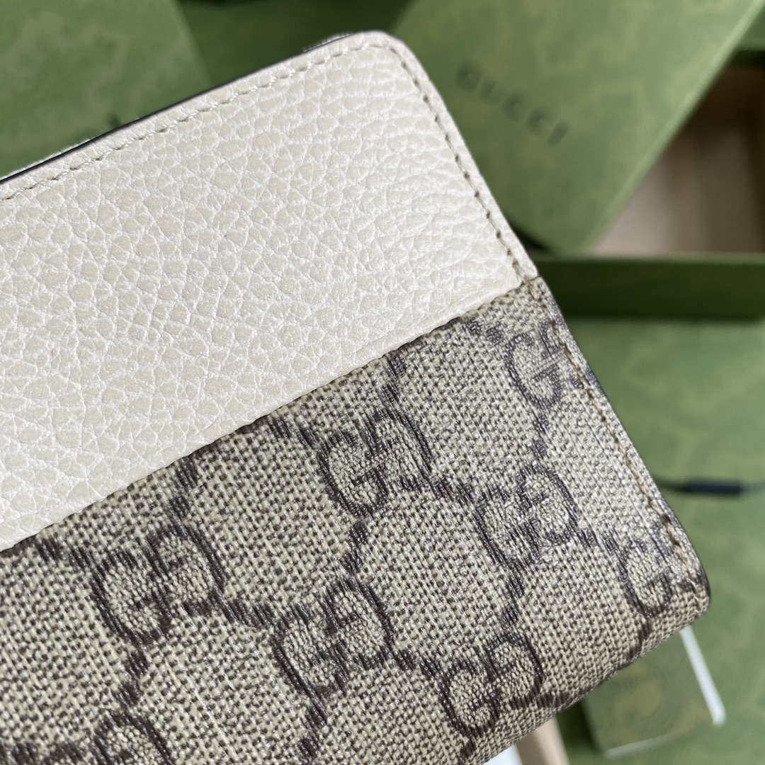 G*u*i wallet-19*10*2cm