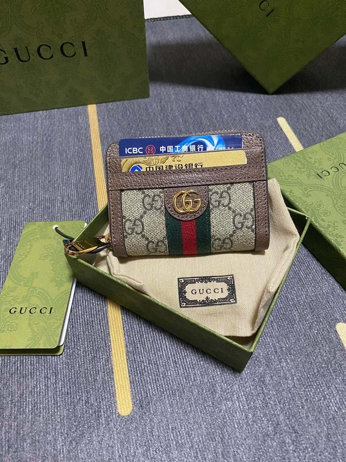 G*u*i wallet-11.5*8.5*3cm
