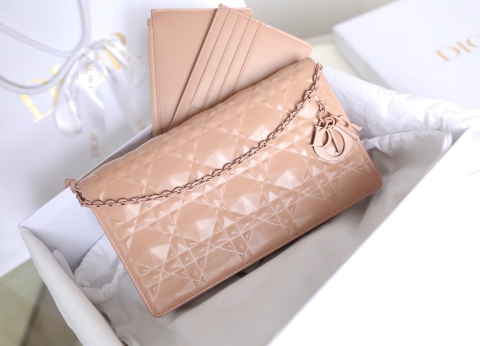 D*or wallet on chain-21.5*11.5*3cm