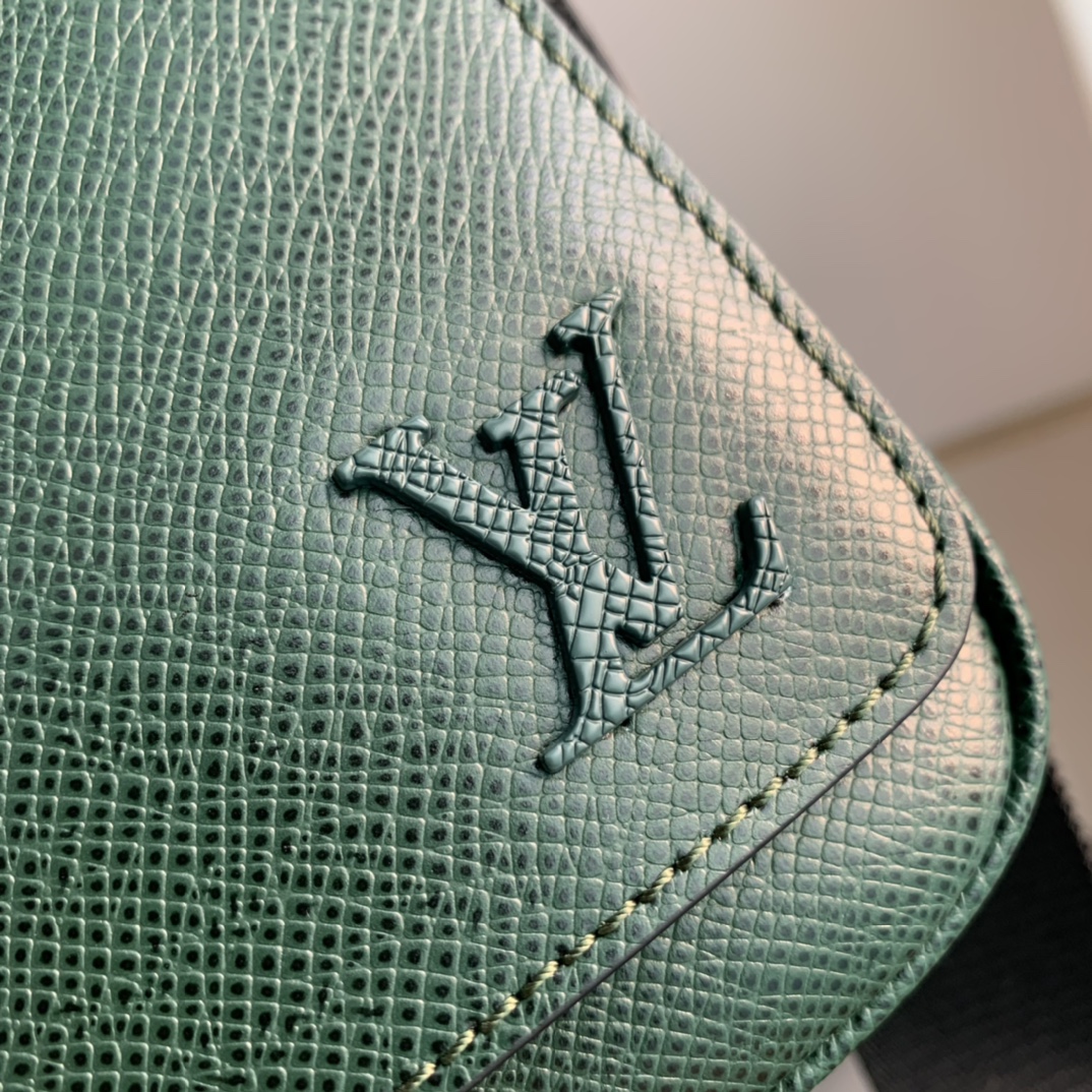 l0*is V*t0n district messenger bag-m46255-26*20*7cm