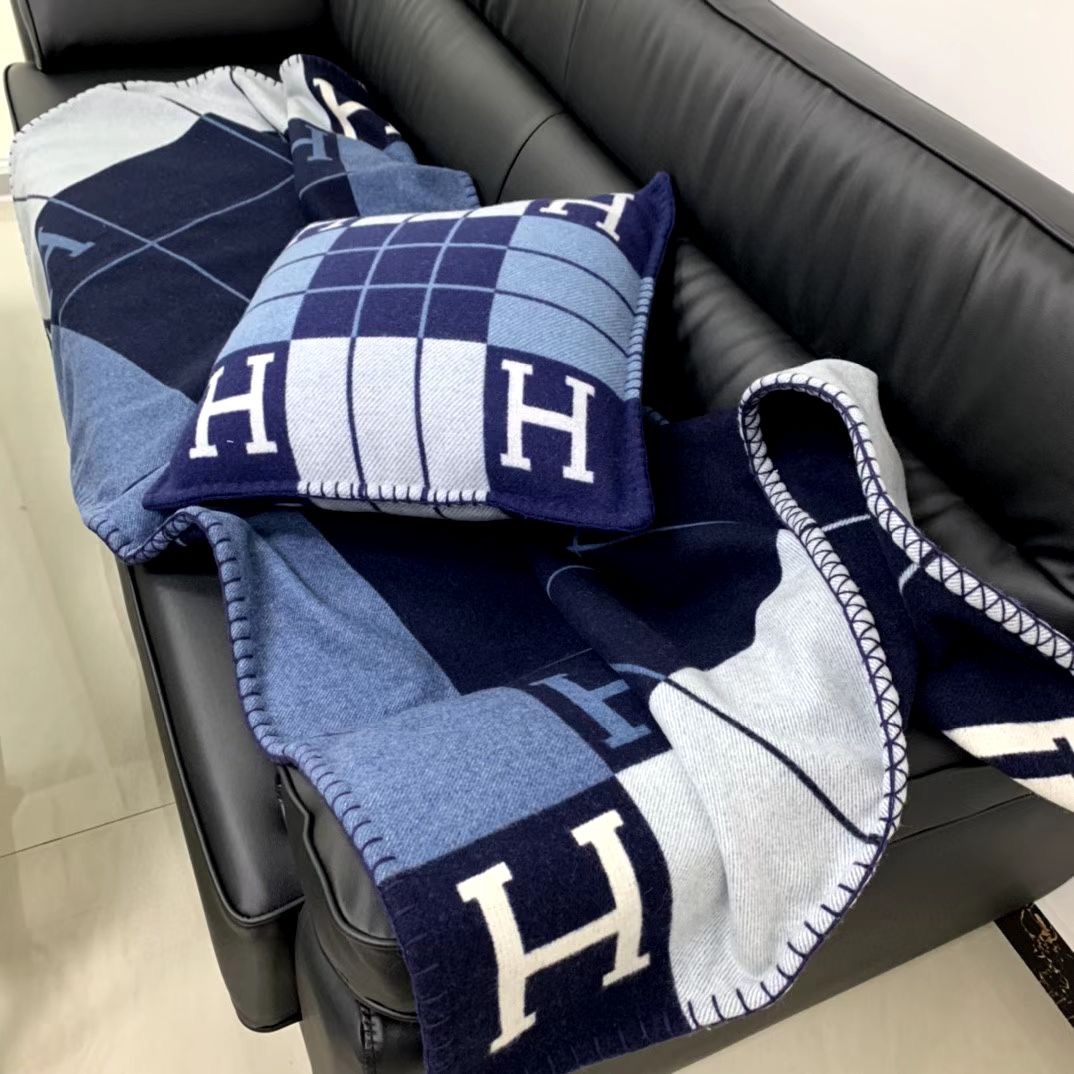 H**mes blankets-180*140cm
