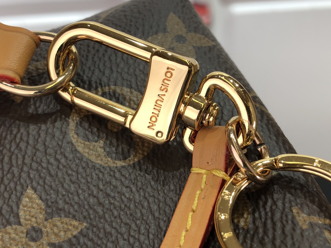 l0*is V*t0n delightfu handbags -52*30*20cm