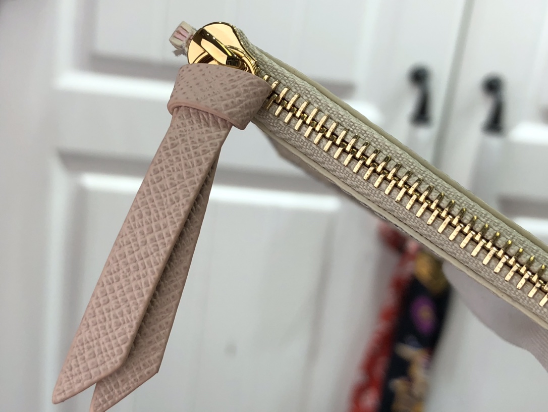 l0*is V*t0n pochette félicie wallet -21*11* 2cm
