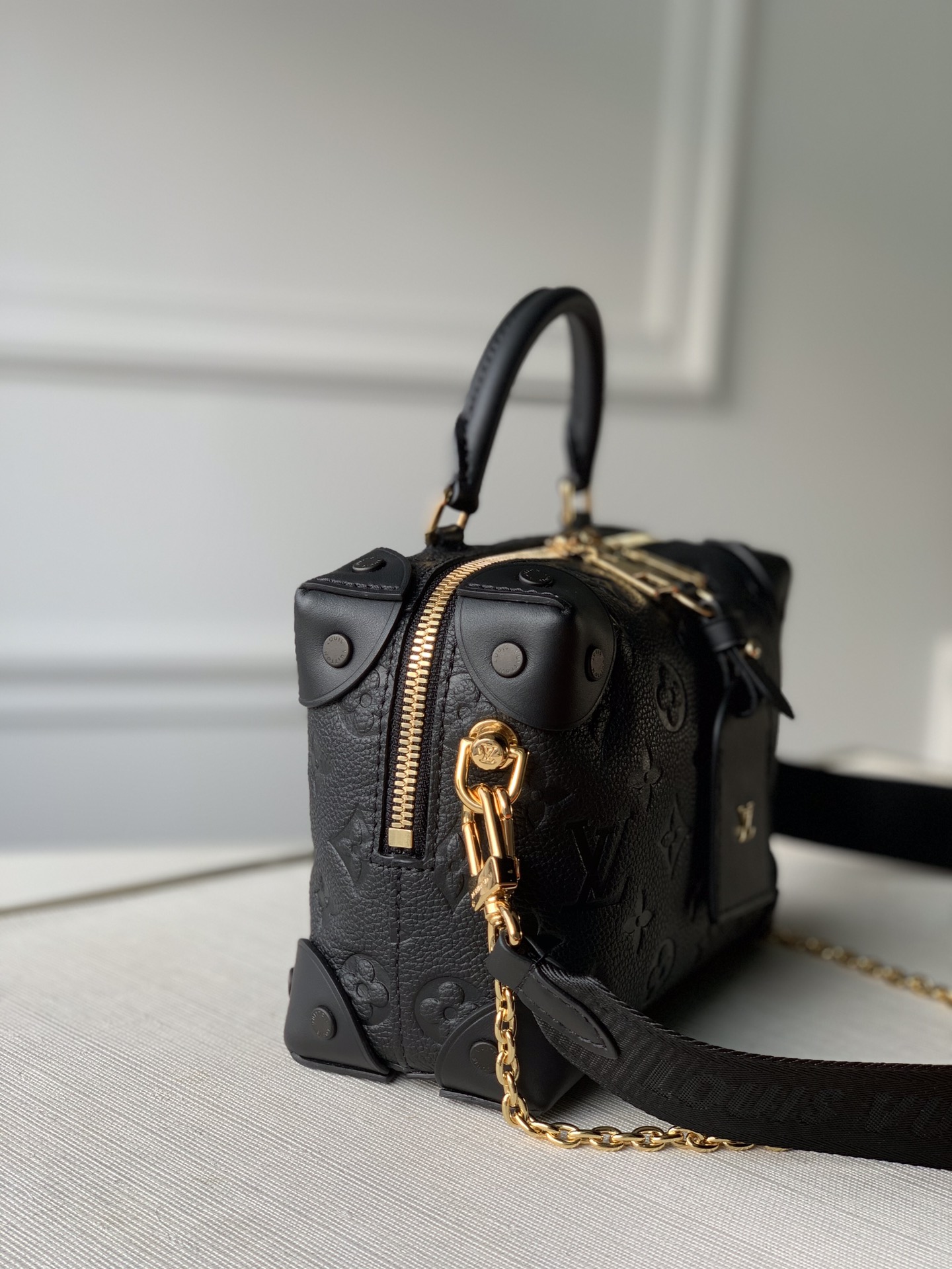 l0*is V*t0n petite malle souple-20x12x9.5cm