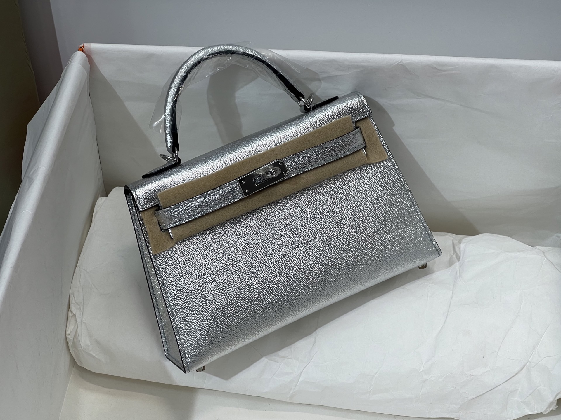 H**me5 Mini Kelly Chèvre 19