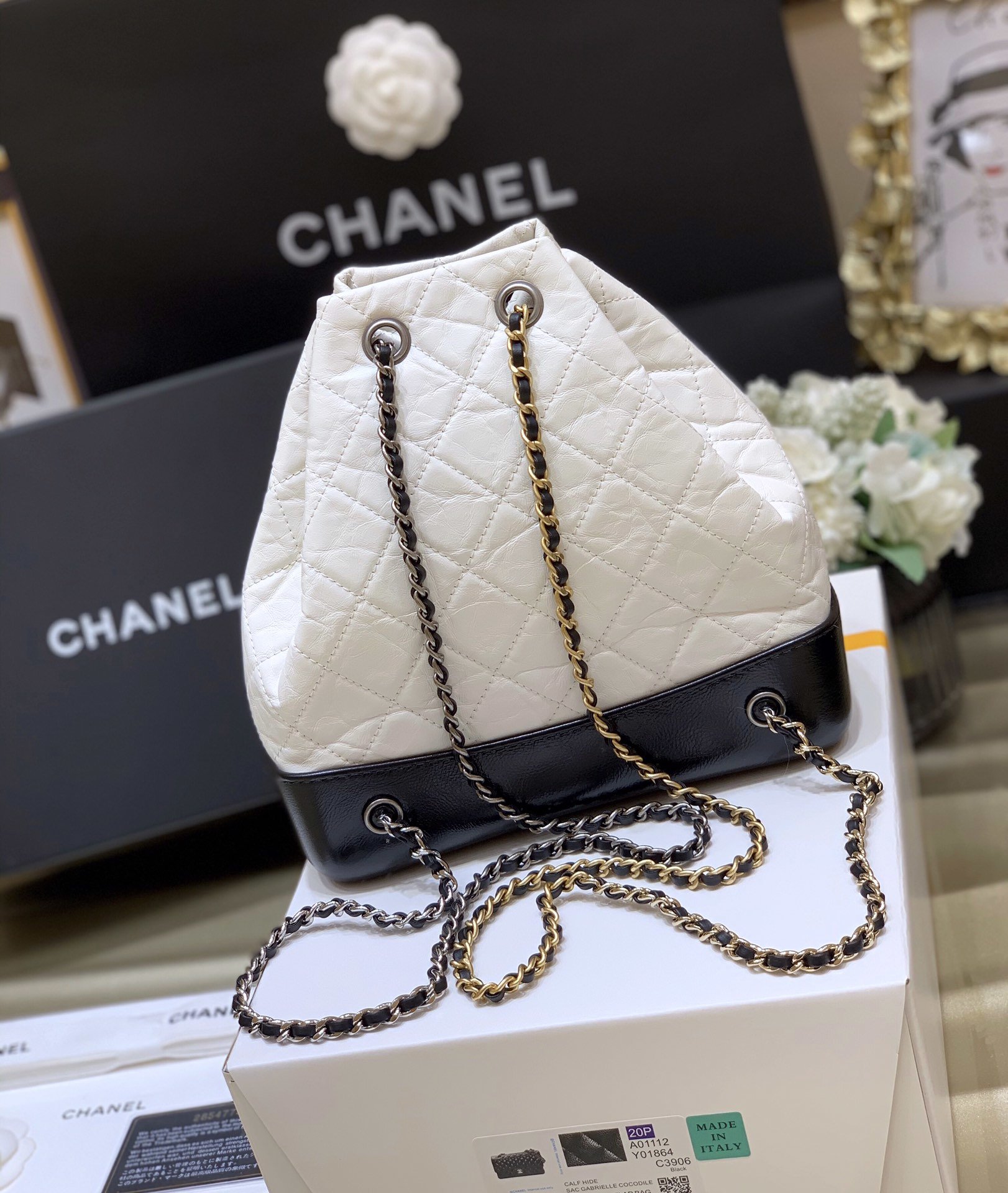 Ch@nel Gabrielle Backpack-23x22.5x10.5CM