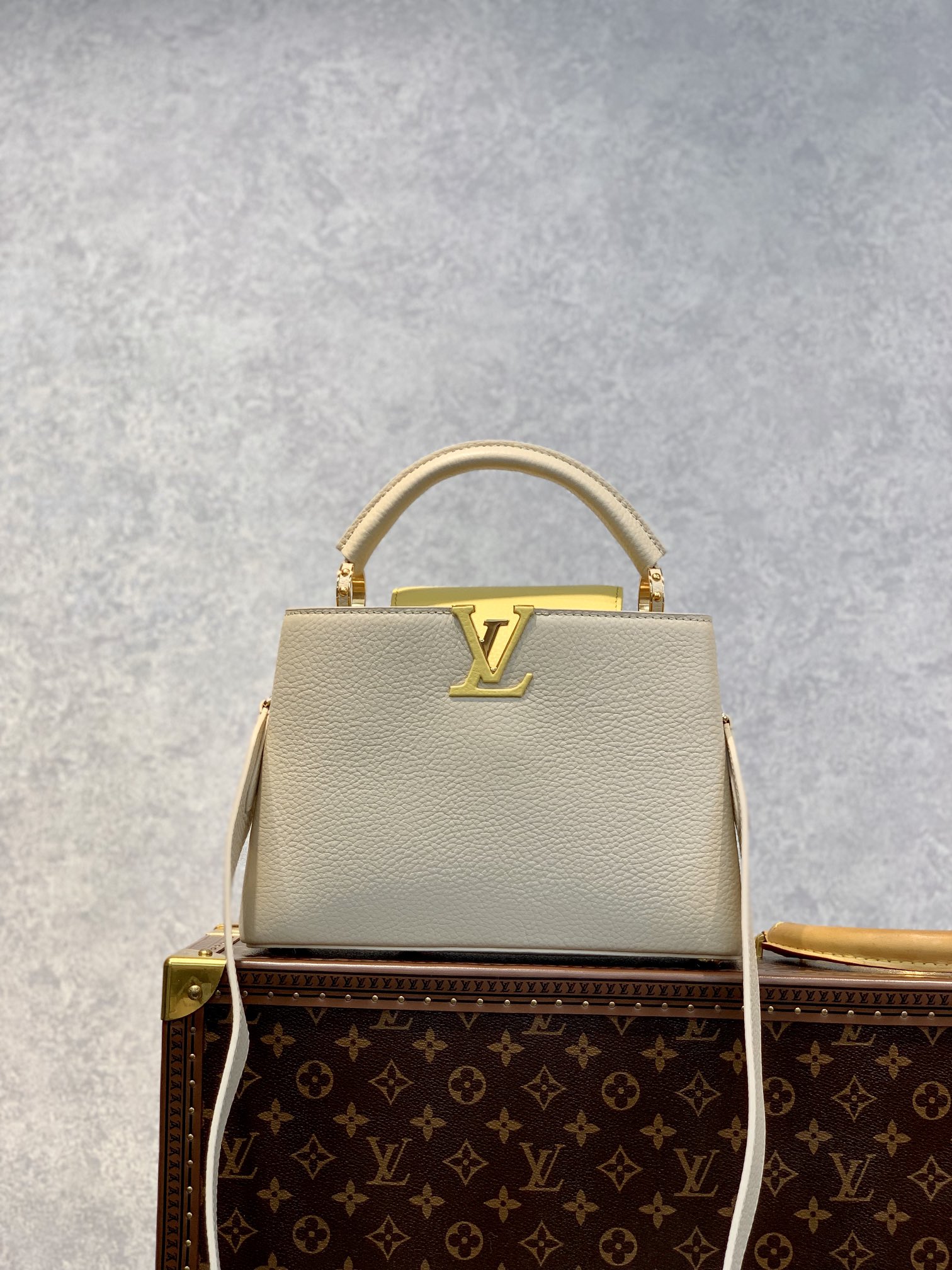 l0*is V*t0n capucines bb-27*18*9cm