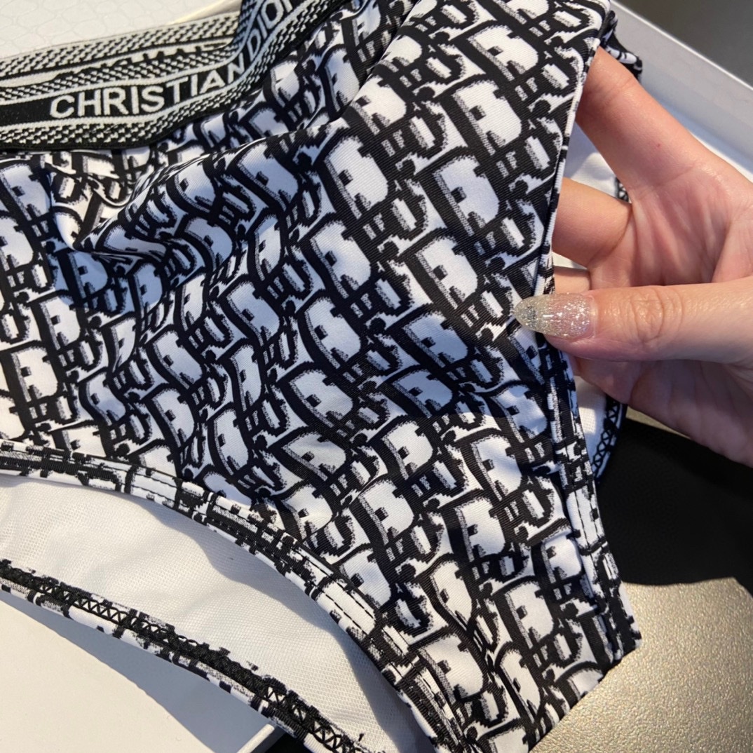 D*or swimsuit