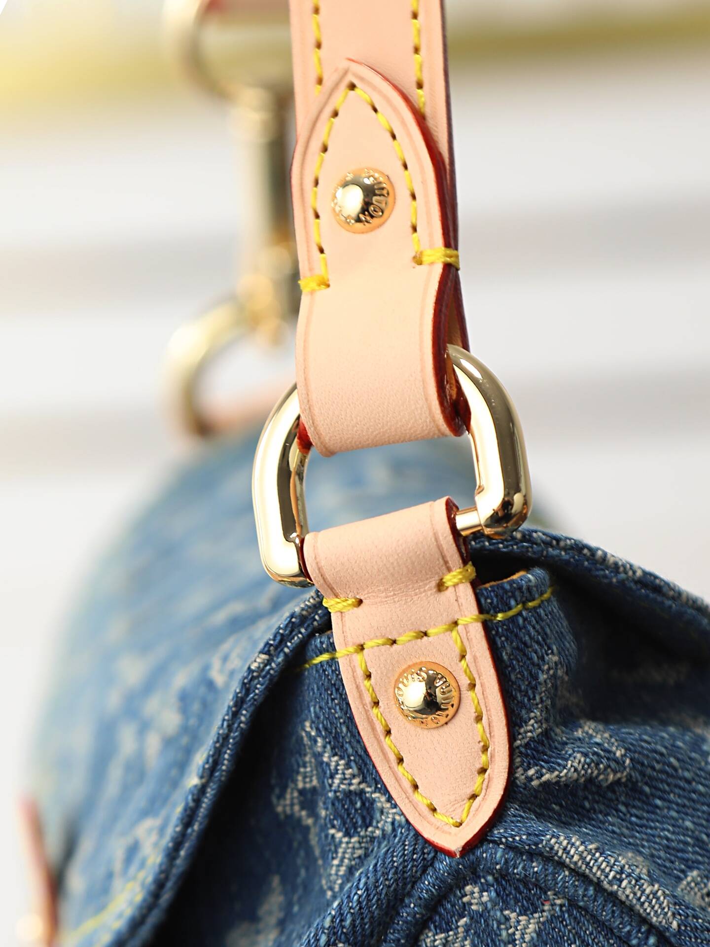 Loui*s Vvtt0n LV Monogram Pleaty Mini-26 x 15 x 9CM