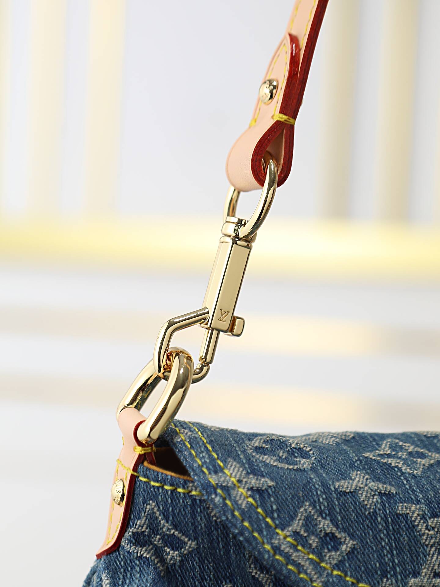 Loui*s Vvtt0n LV Monogram Pleaty Mini-26 x 15 x 9CM
