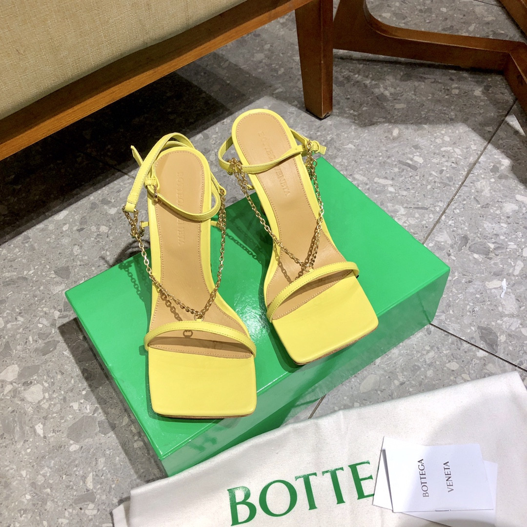 b0tte*a Ven*ta 2021ss heels