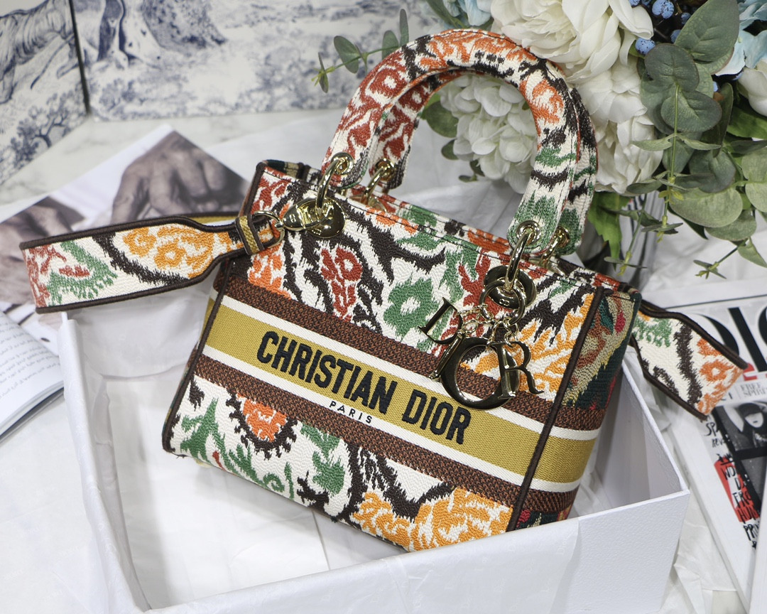 lady D*or bag-24*20*11cm