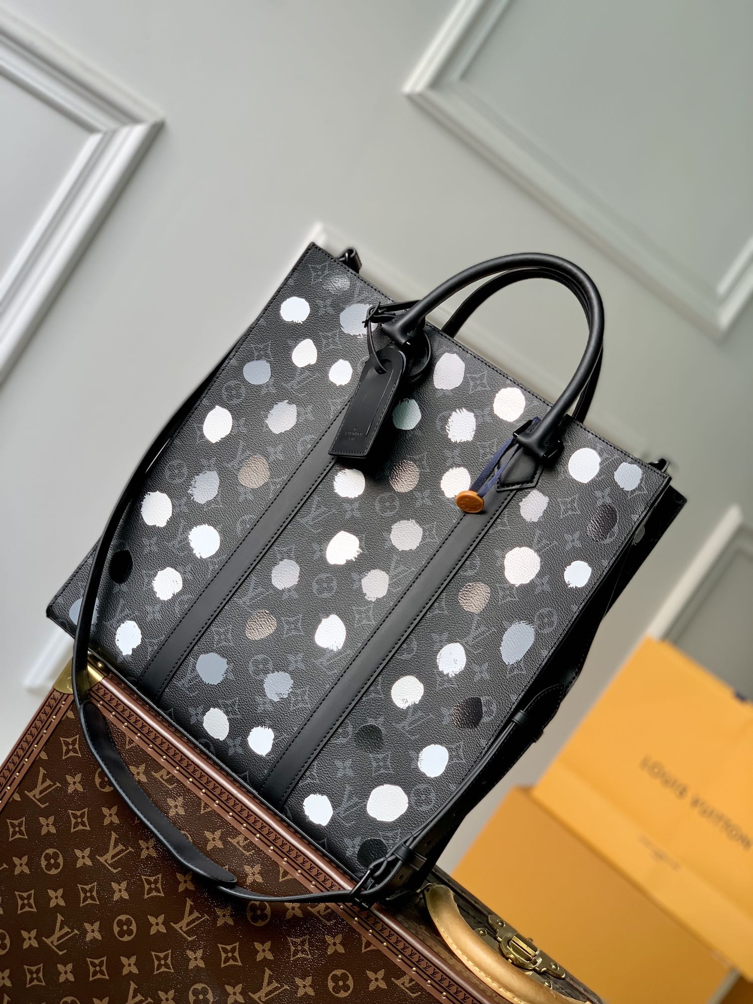 l0*is V*t0n sac plat bag-36.5 x 38 x 9cm