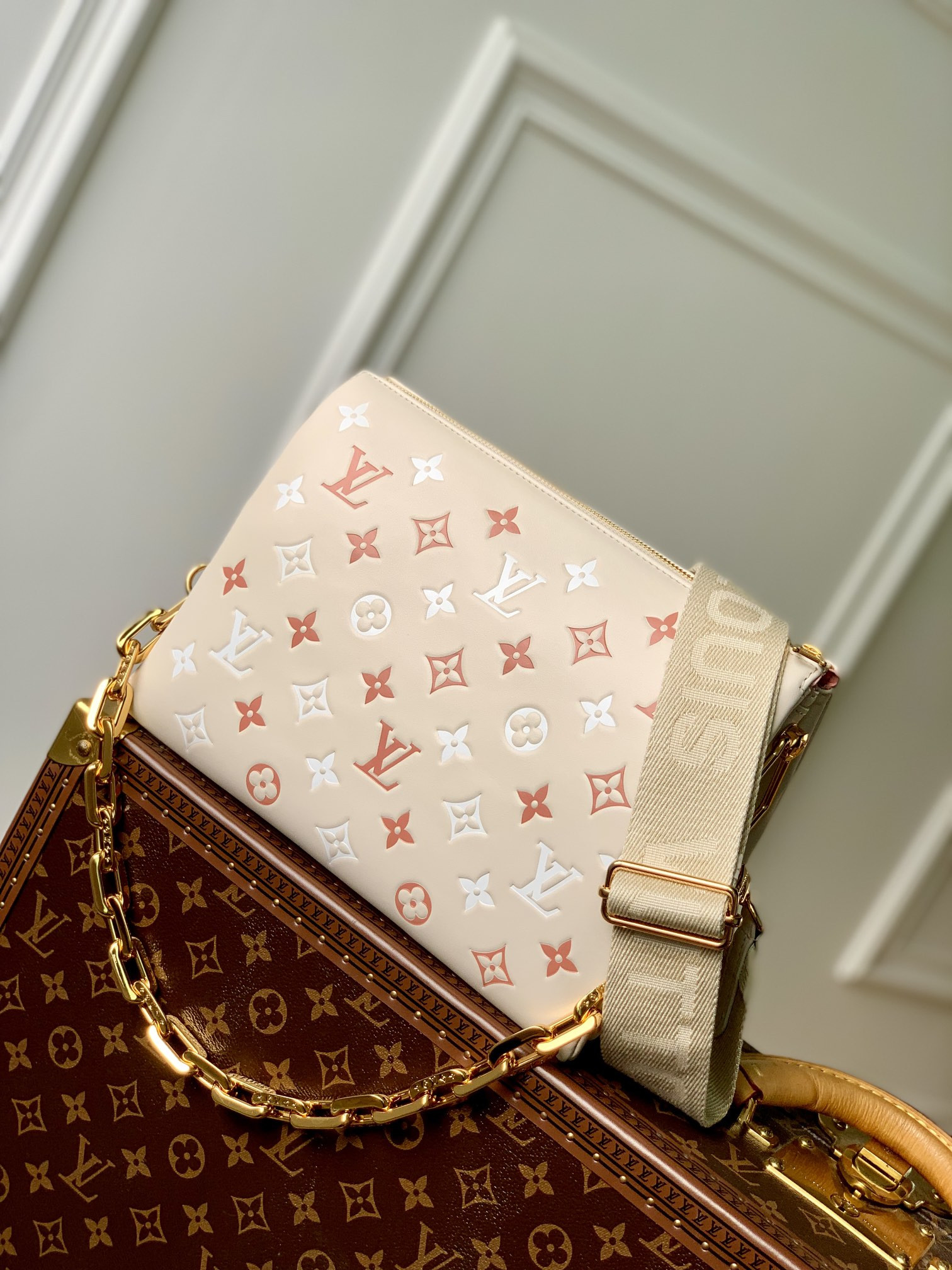 l0*is V*t0n coussin handbags-26*20*12cm