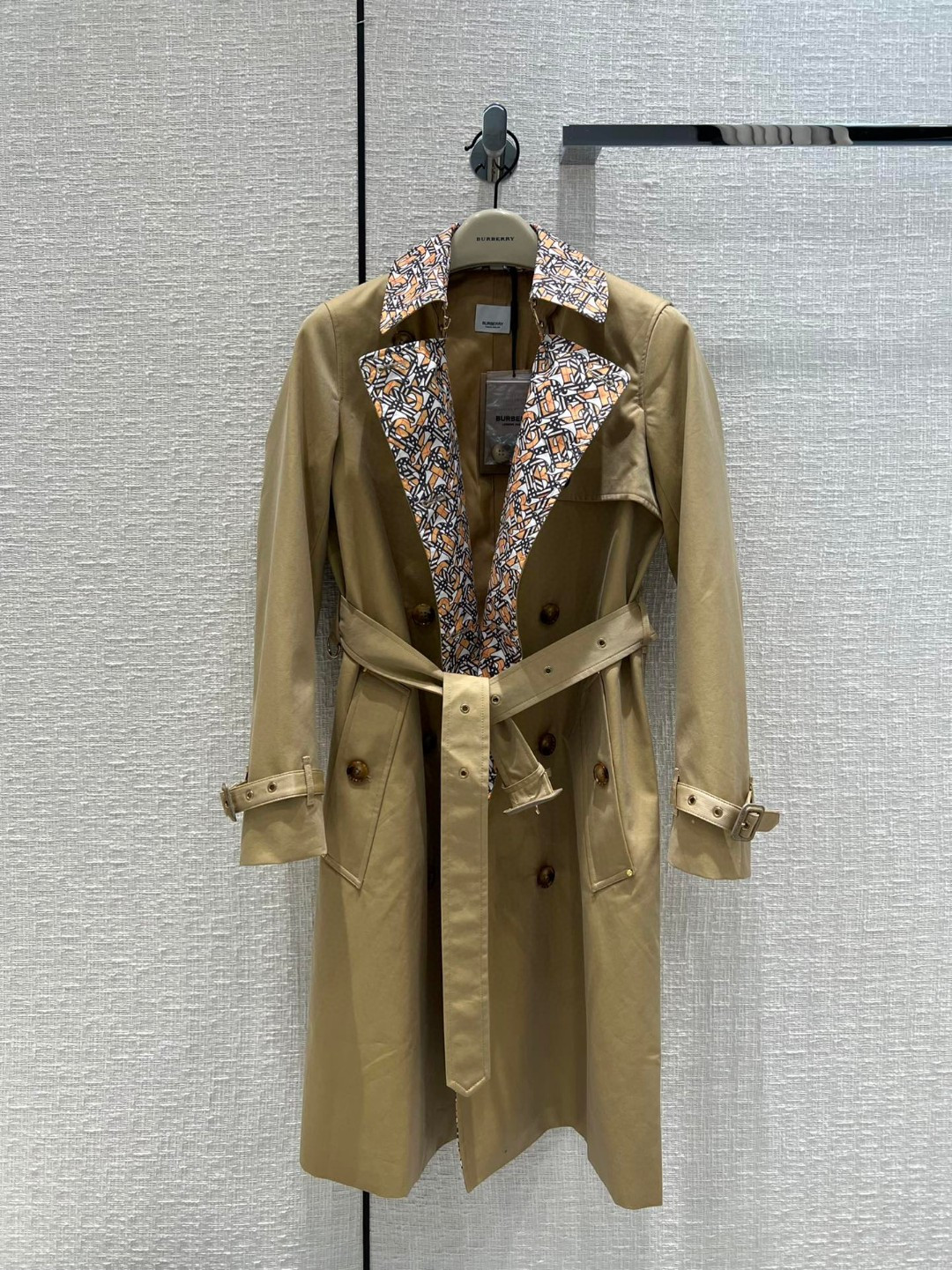 B**rry 204ss trench