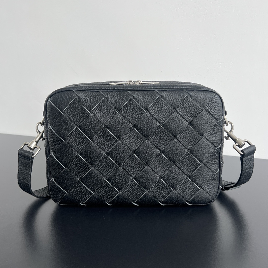 b0tte*a Ven*ta camera bag-29x19.5x7.5cm