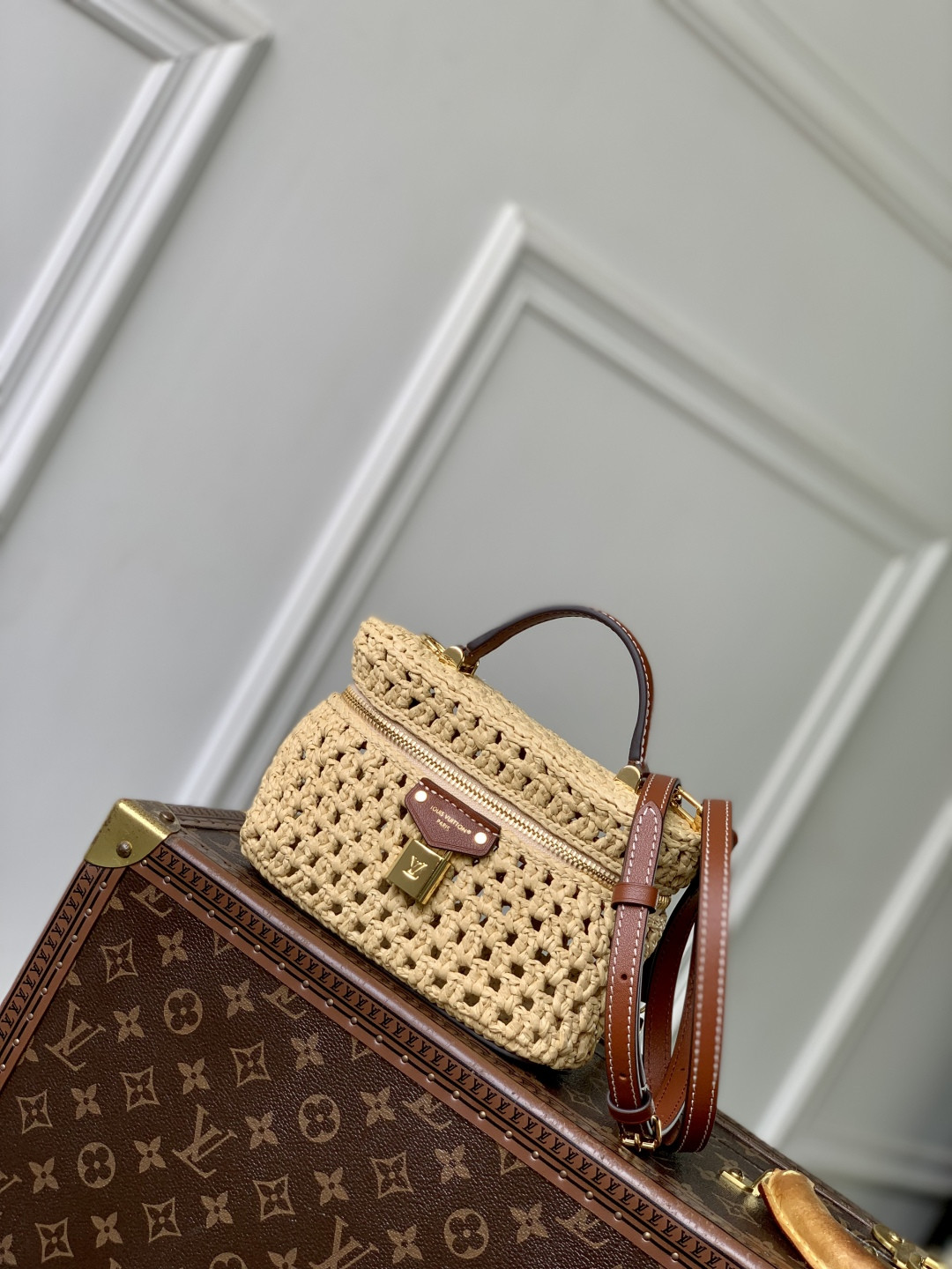 l0vis Vvtt0n vanity chain pouch-11.5x6.5x19cm
