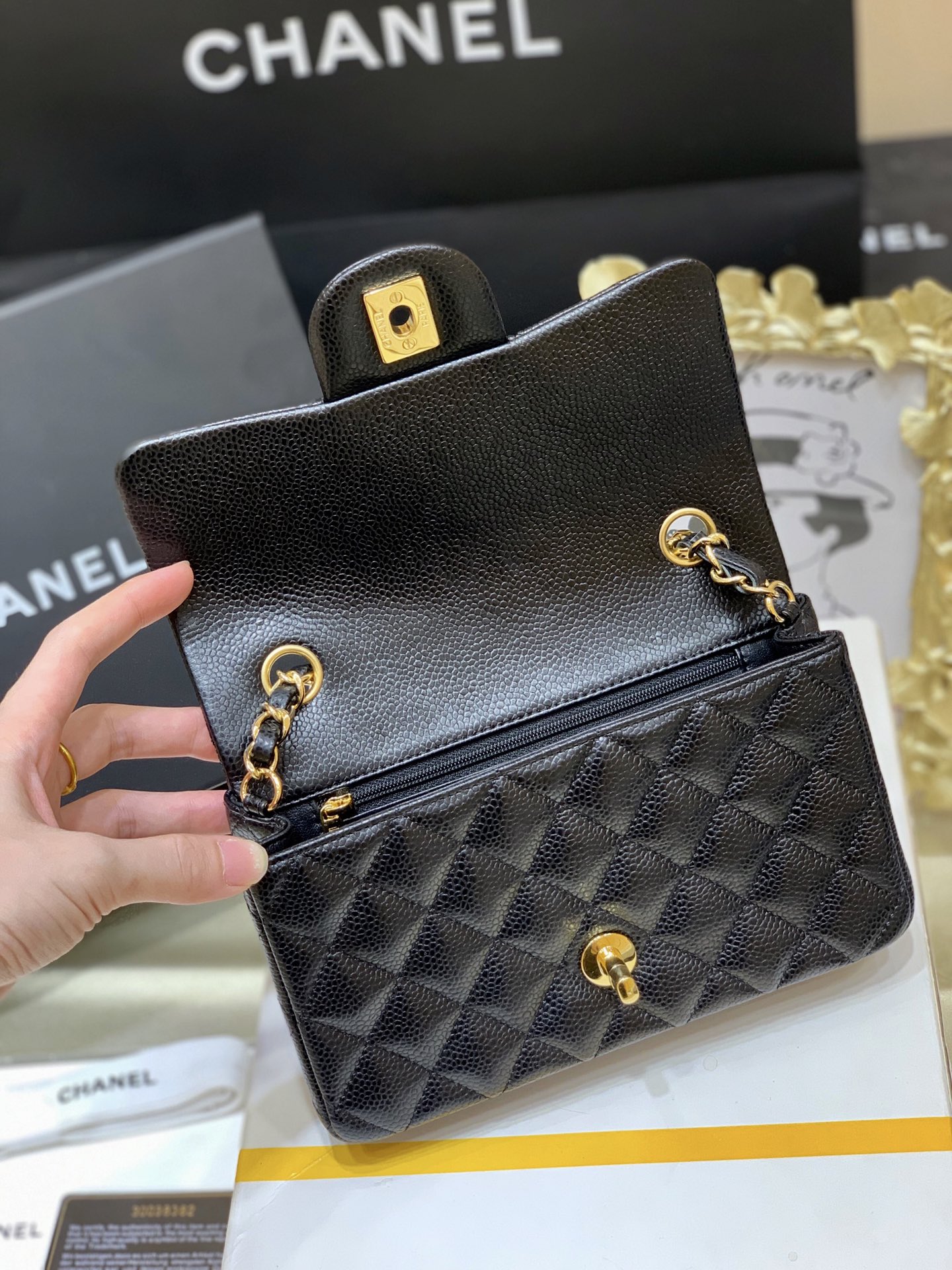 Ch@nel Flap Bag-Caviar-Gold Hardware-20CM