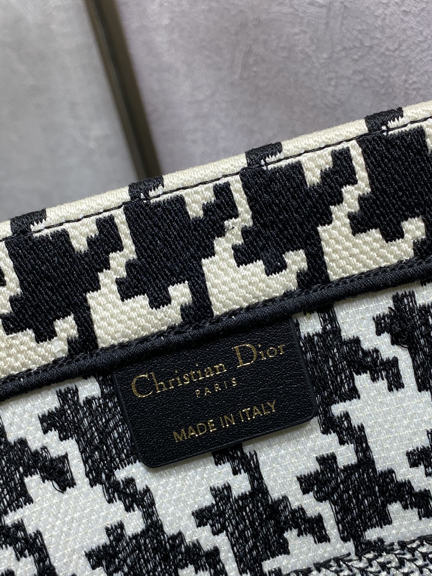 D*or small book tote-36*18*28cm