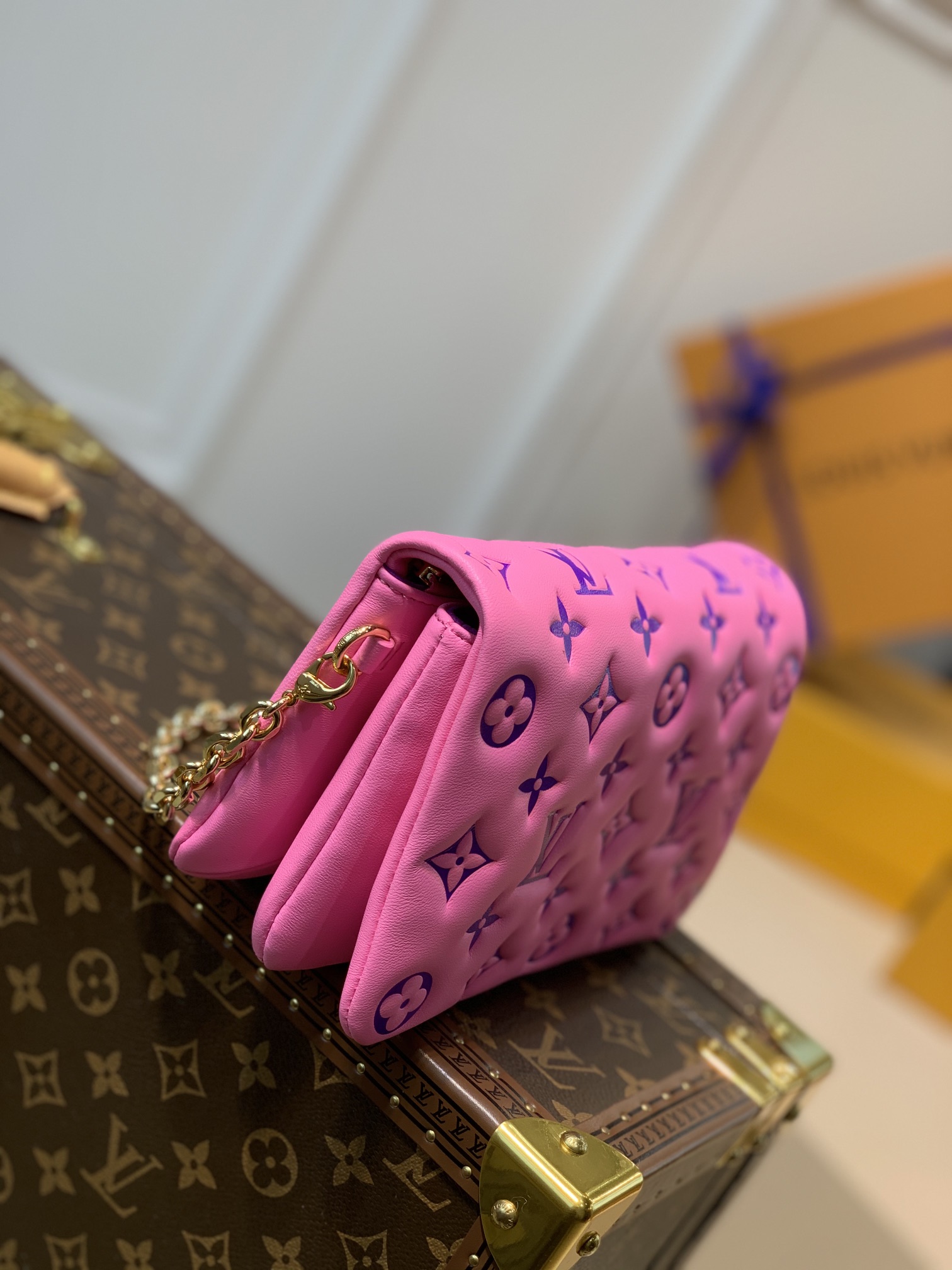 l0*is V*t0n pochette coussin chain bag-20*14*8cm