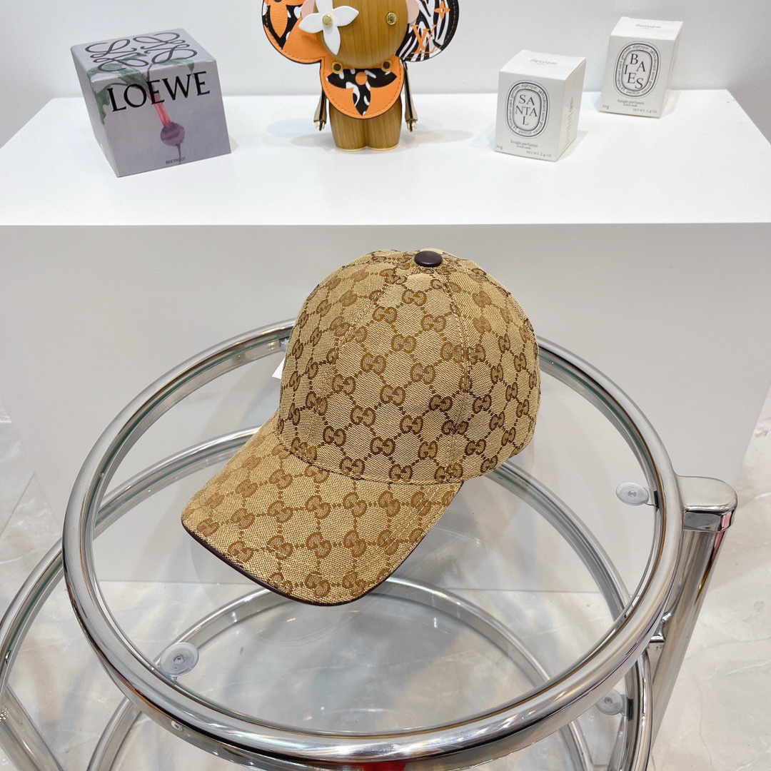 G*u*i hats