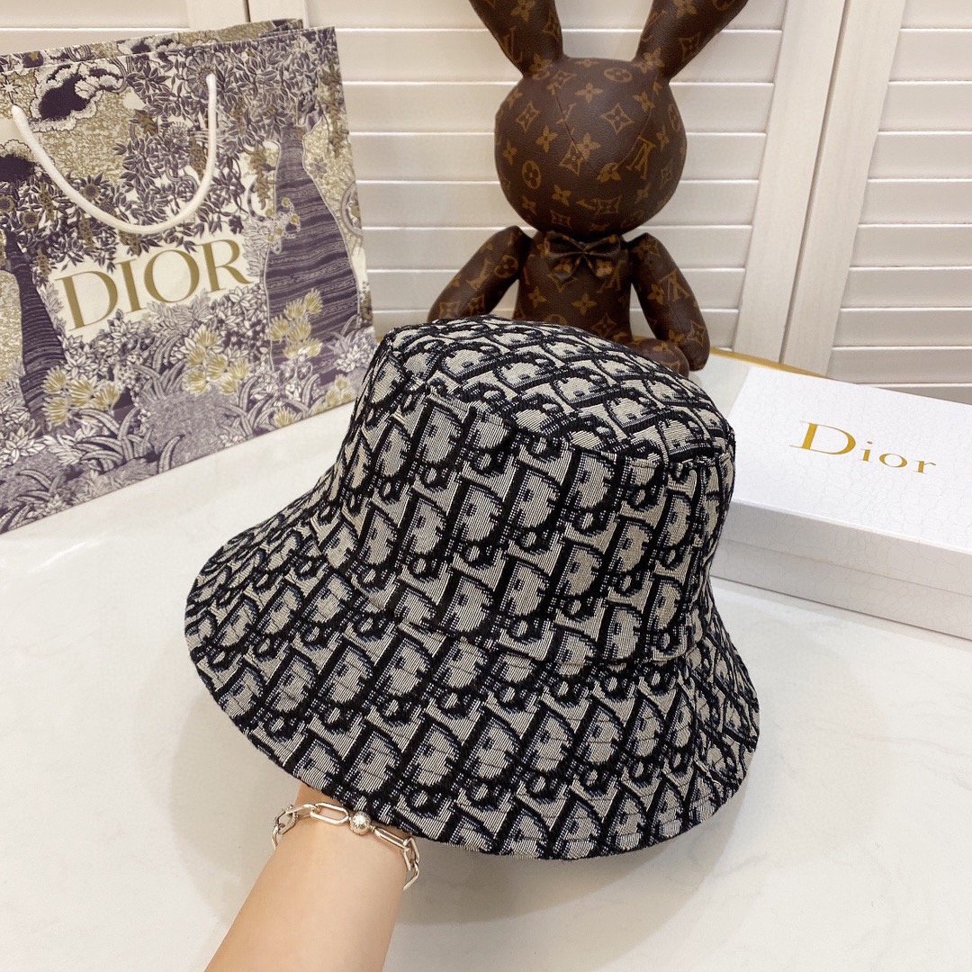 D*or hats
