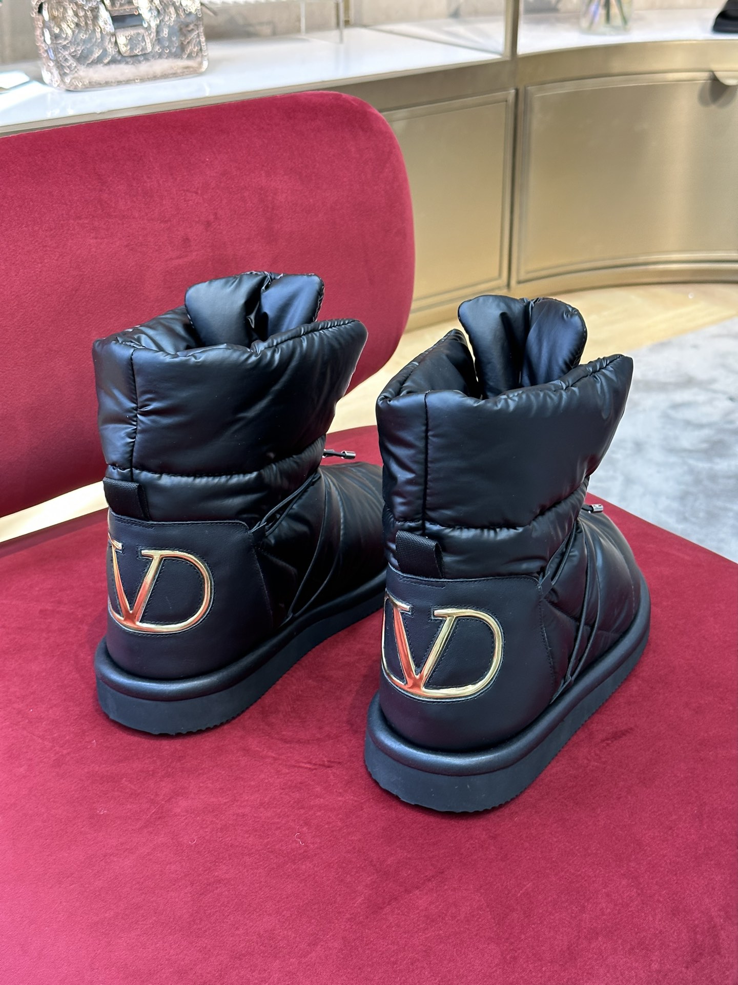 Va1e*ntin0 boots(eu35-42)