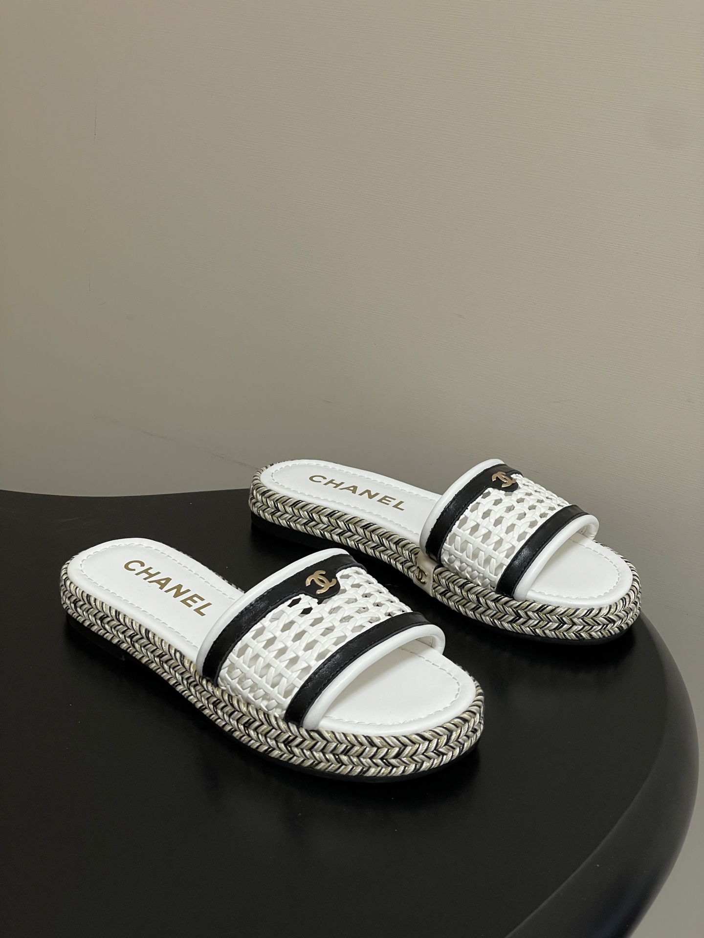 Ch@nel 2026ss Slides