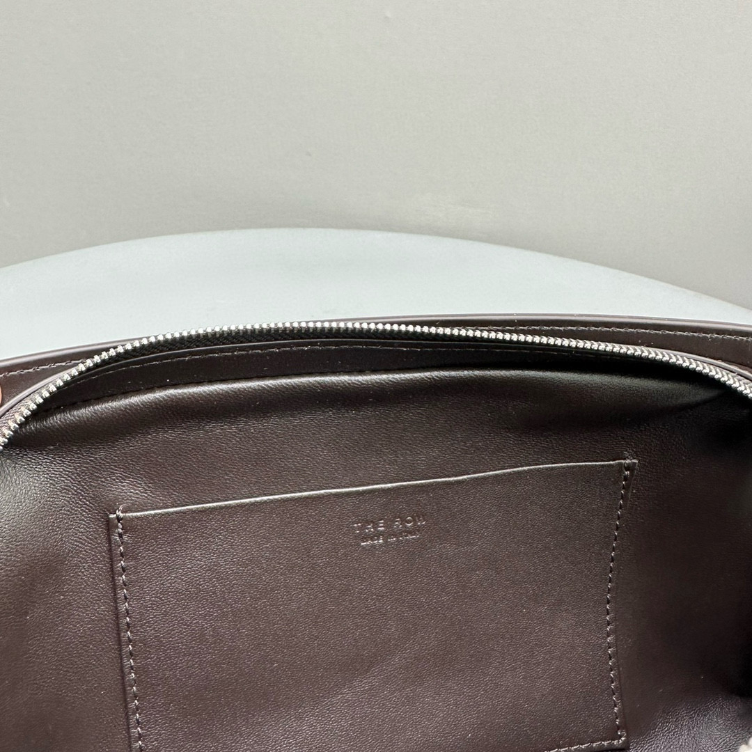 The R0w calfskin dalia baguette bag-27*24*5cm