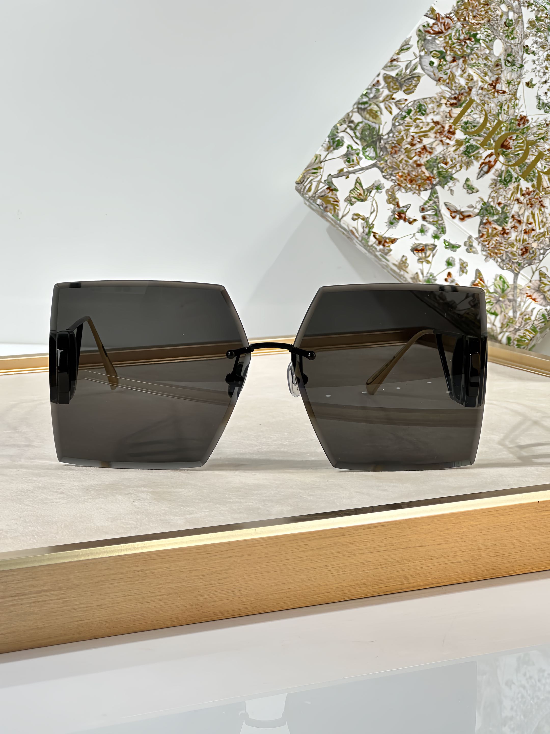 Dio* Sunglasses