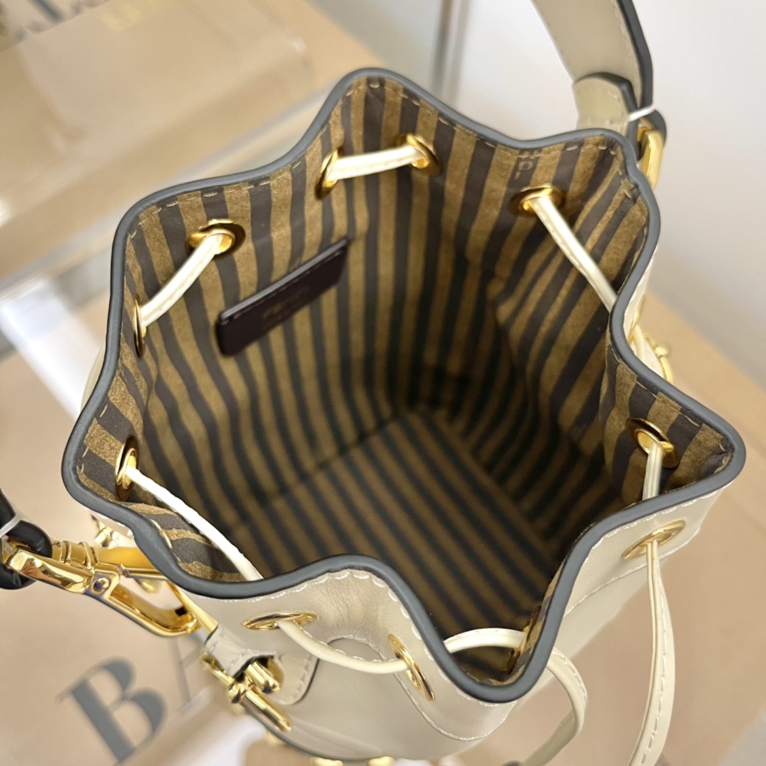 F**di mini mon tresor bag -12x18x10cm