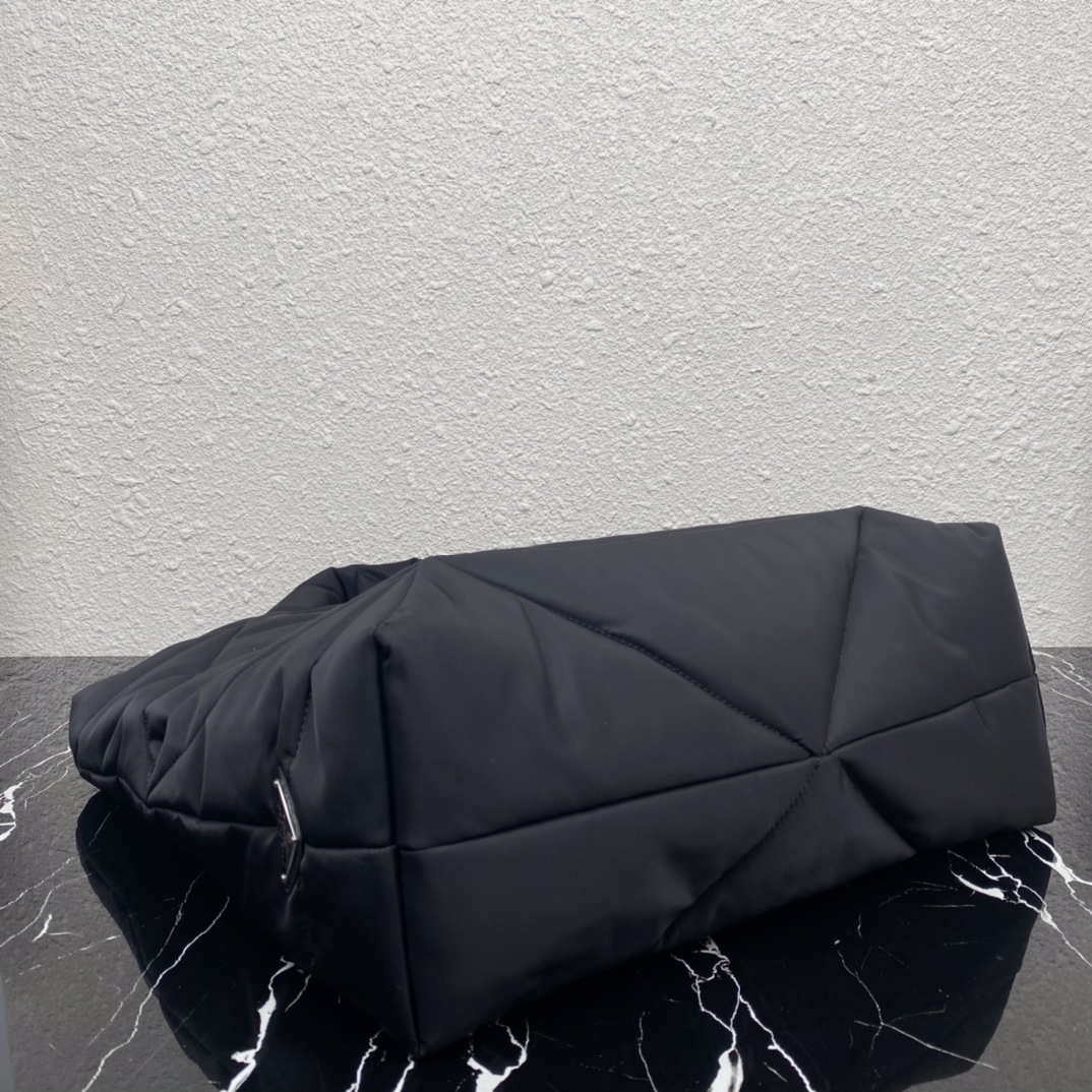 Pra*a 2vg082 tote-40*38*16cm