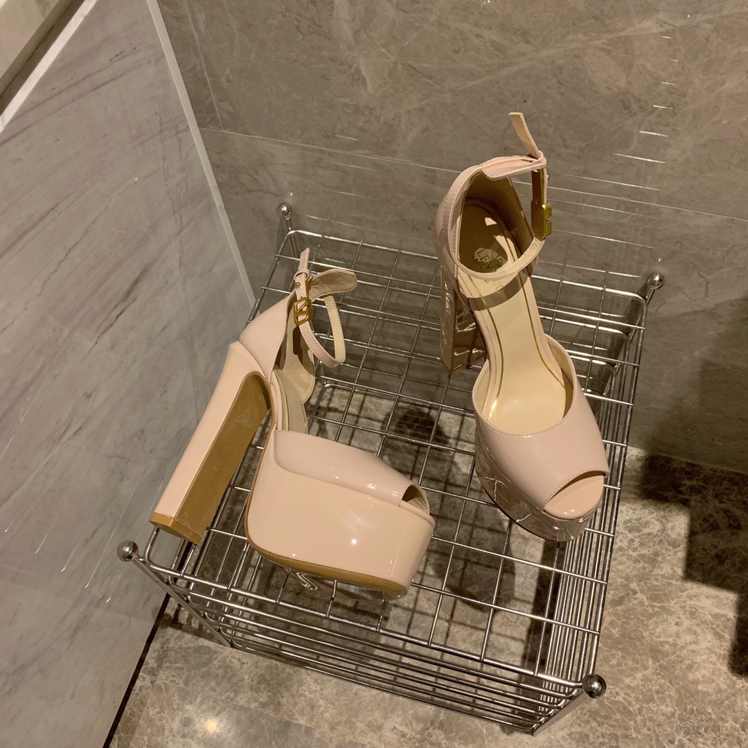 Va1e*ntin0 heels-15.5cm