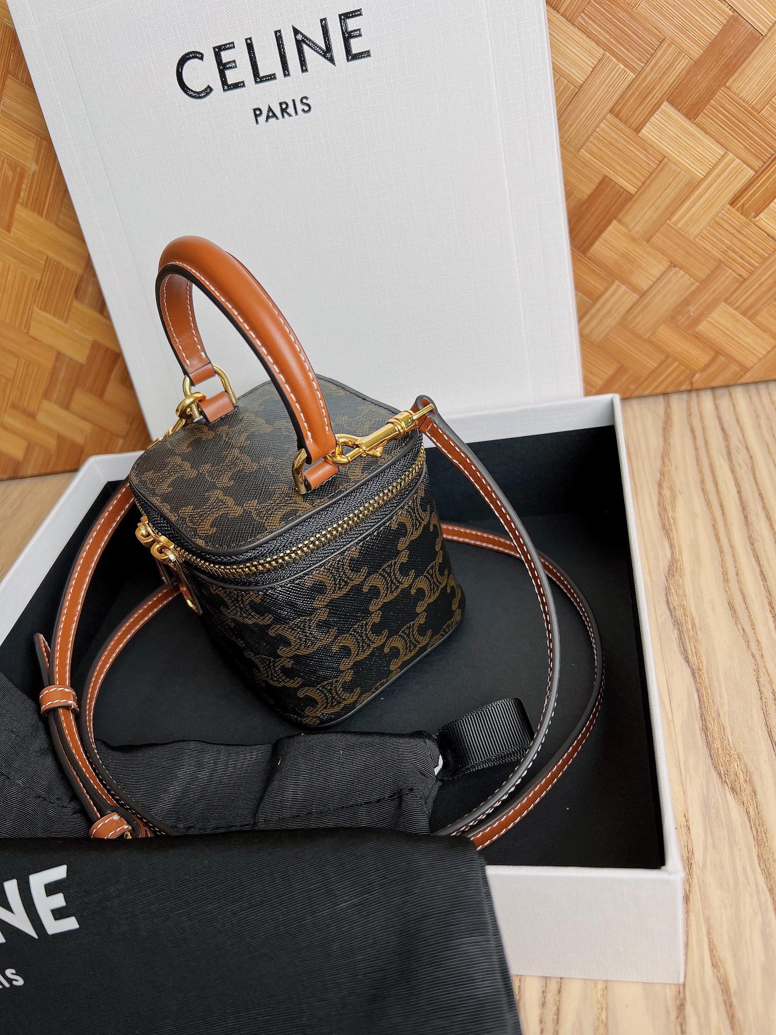 Ce**e cubic box bag-9×9.5×9cm