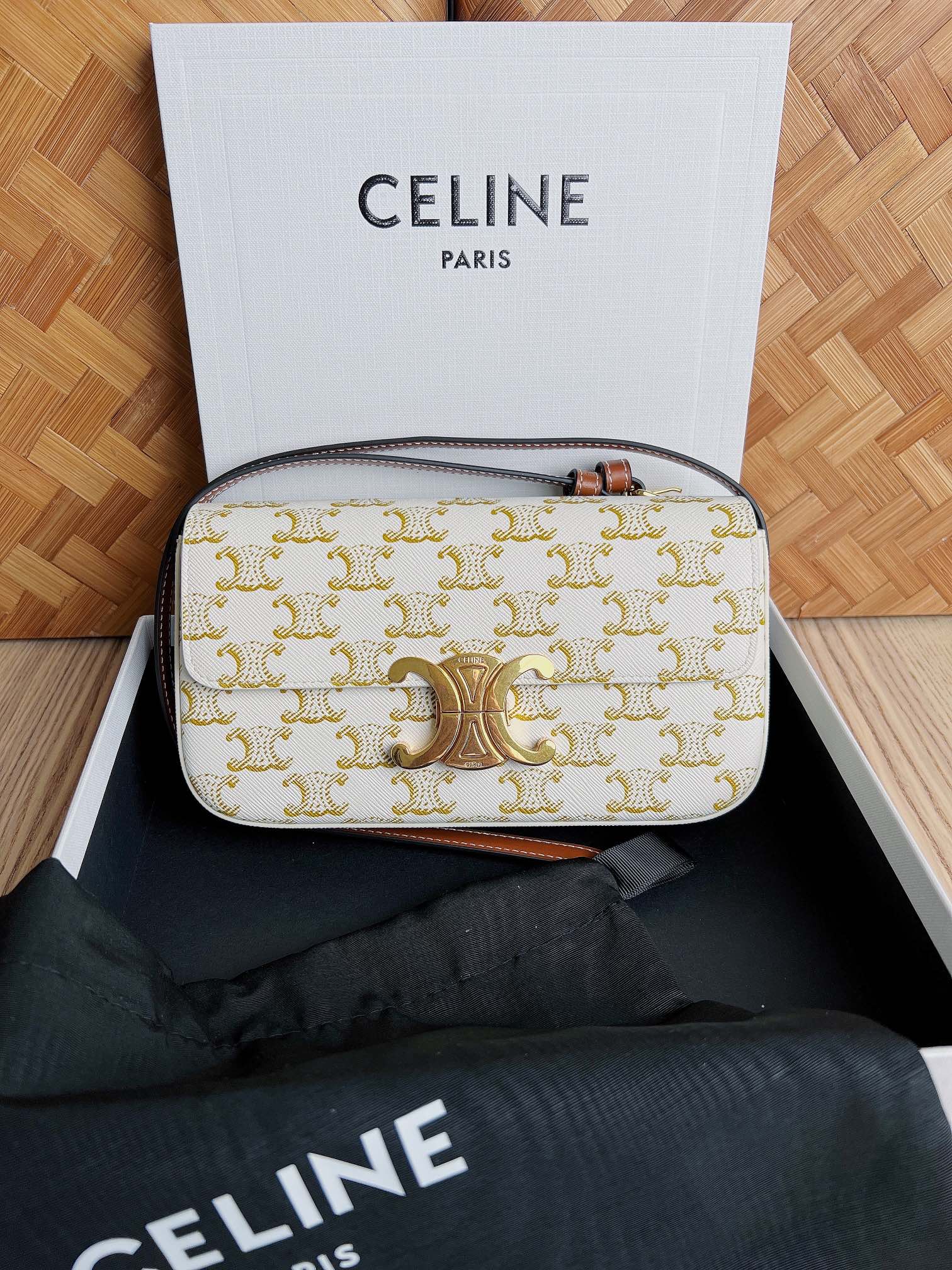 Ce**e cuir vinatge triomphe bag-21*13*5cm