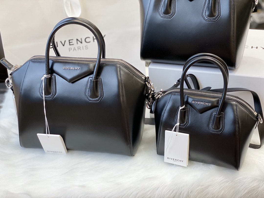 G1uenchy antigona tote