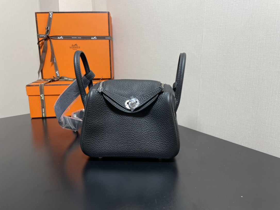 H**mes lindy 19-togo leather-19cm