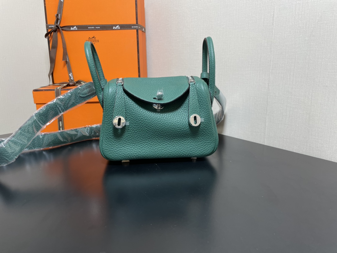 H**mes lindy 19-togo leather-19cm