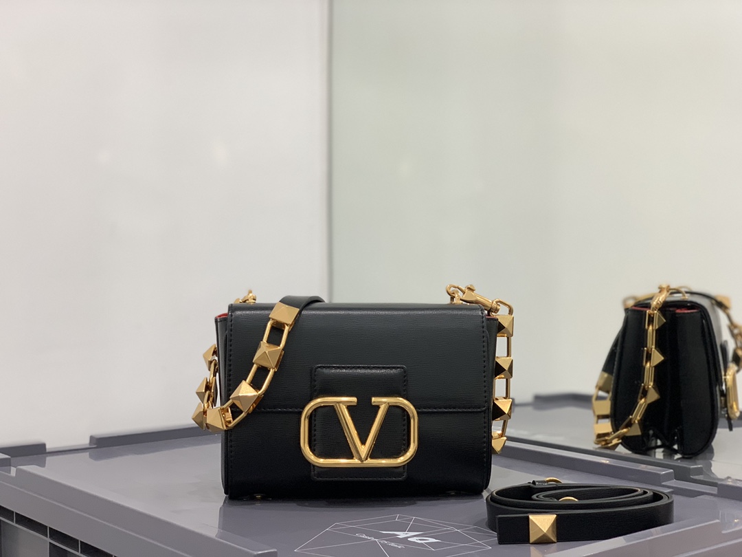 Va1e*ntin0 handbags-20*15*7cm