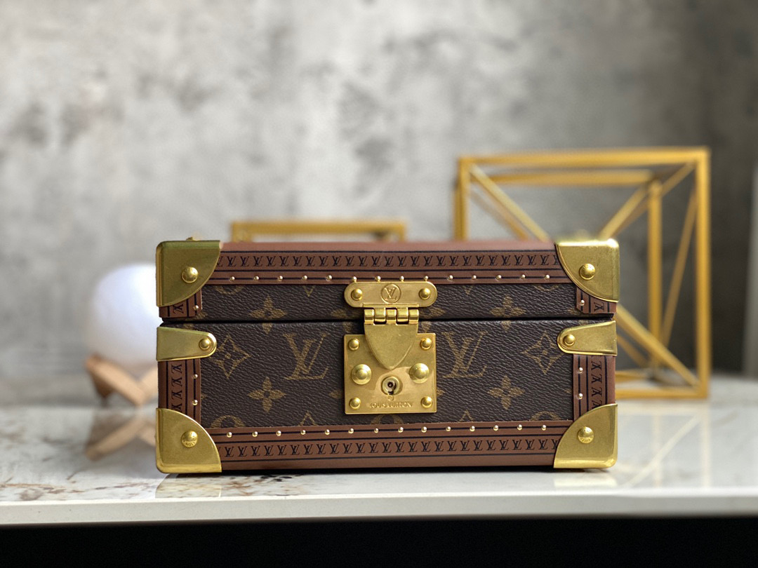 l0*is V*t0n jewelry box-m20040-23*11*23cm