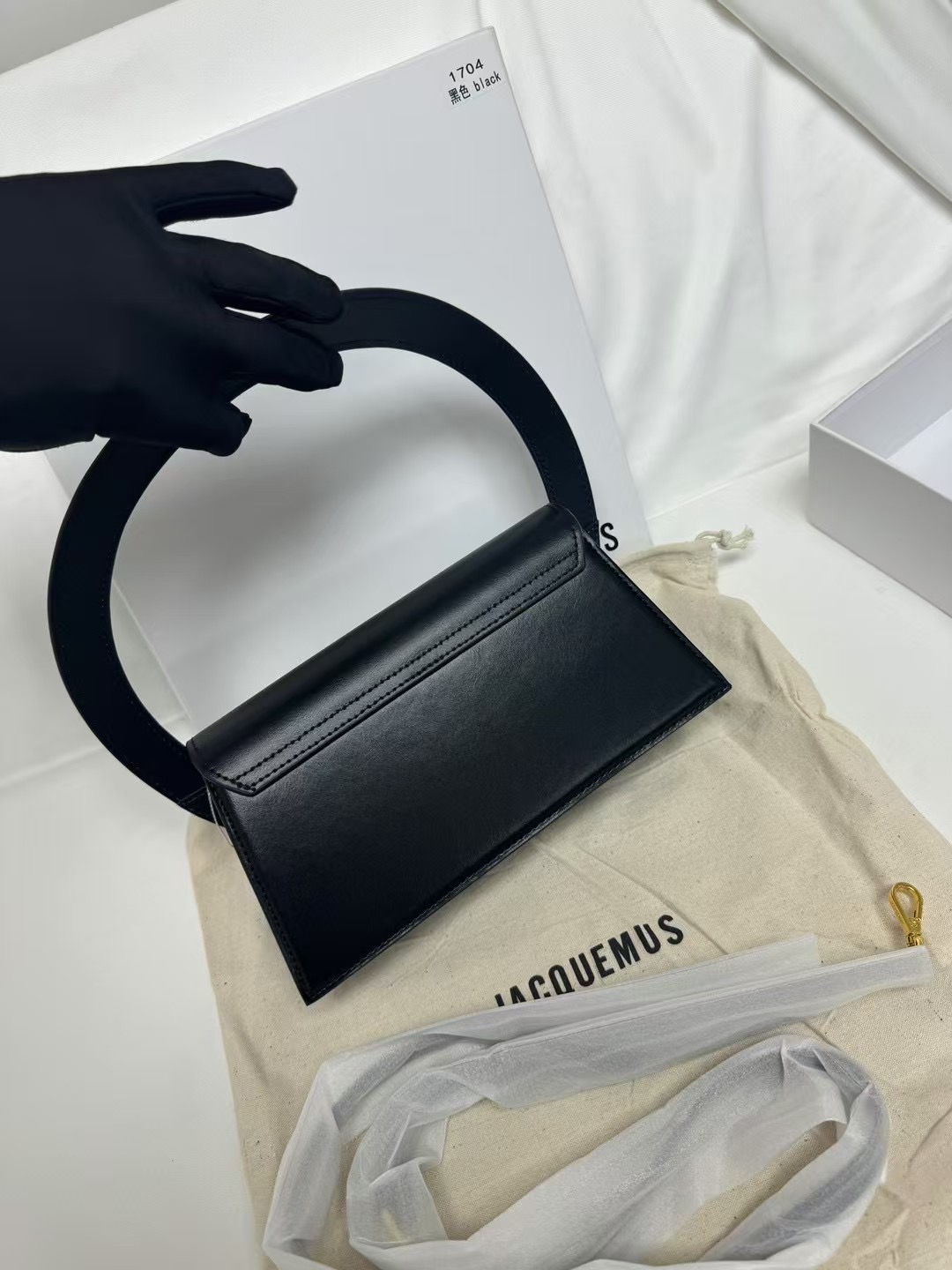 Ja*qvemvs le sac rond bag leather black-26*13*6cm