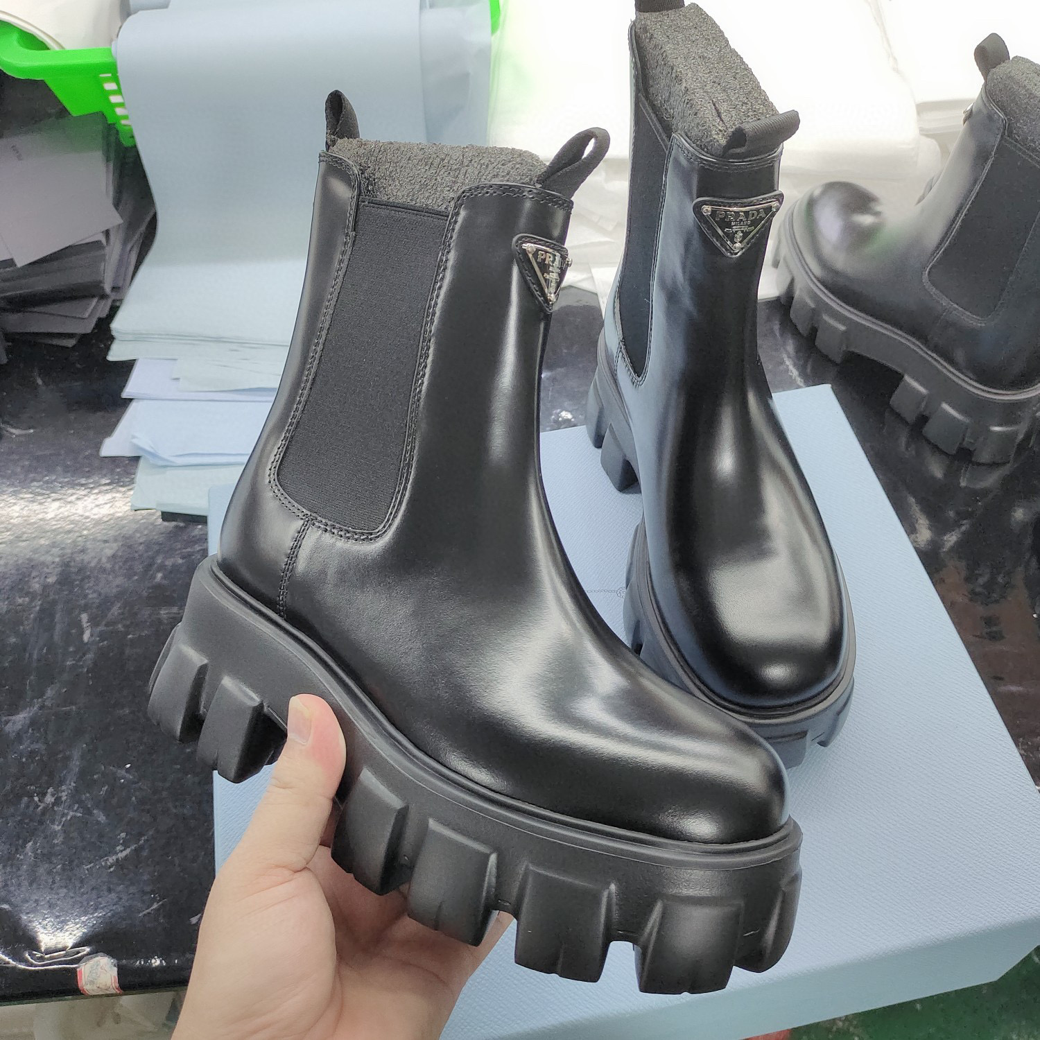 Pra*a boots 2023ss