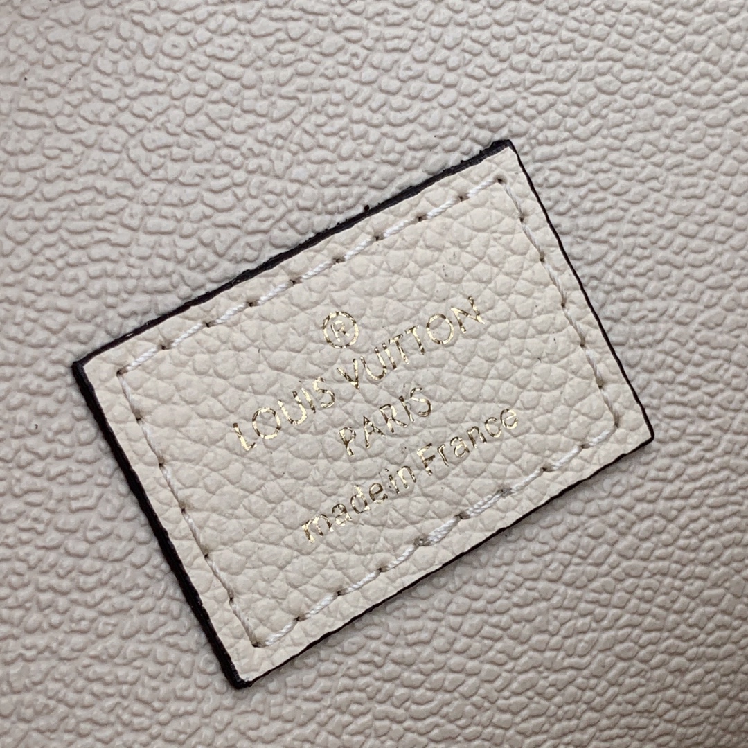l0*is V*t0n toiletry pouch 26-26*20*5cm
